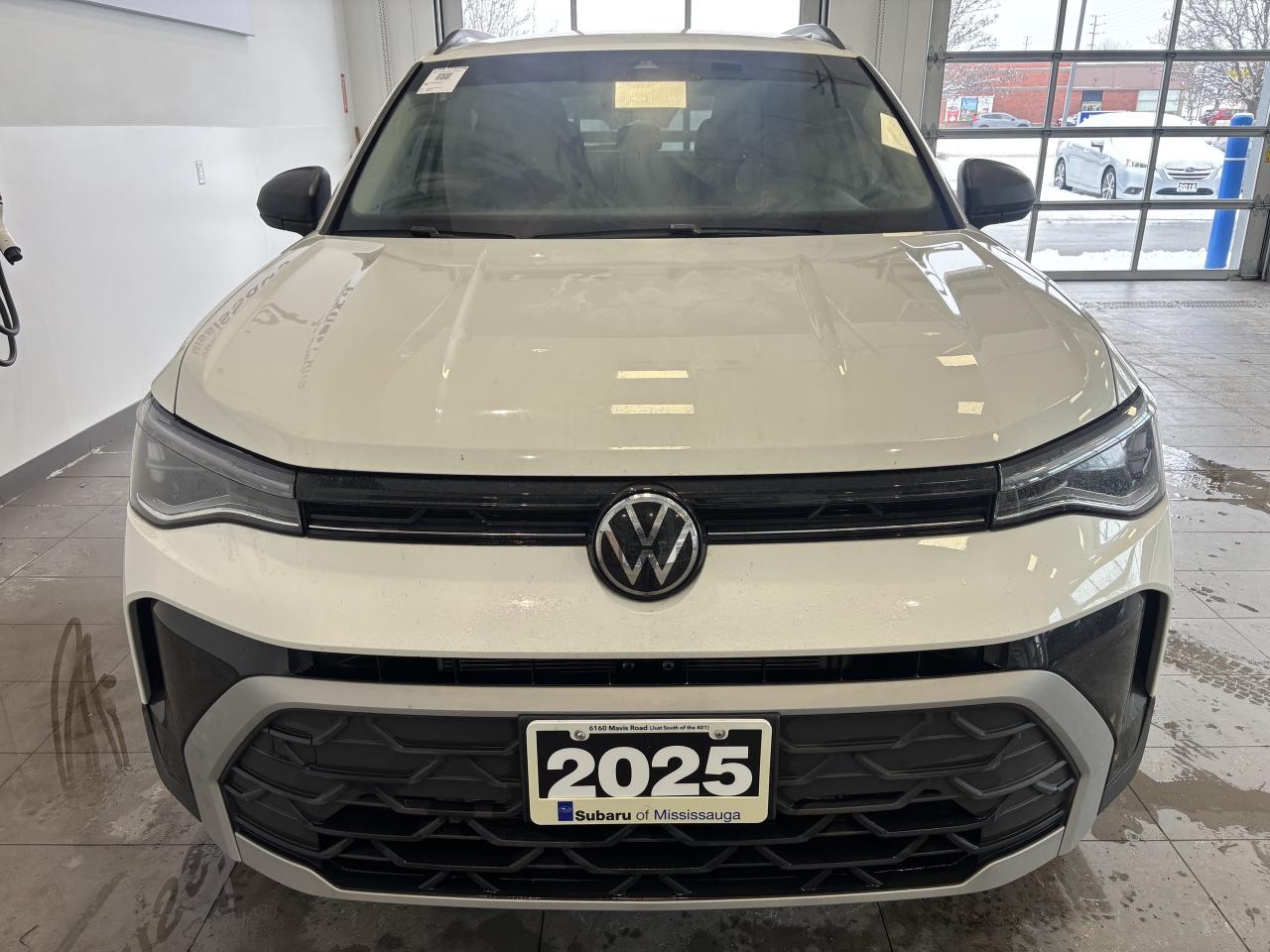 2025 Volkswagen Taos TRENDLINE   1 OWNER   CLEAN CARFAX   APPLE CARPLAY Photo