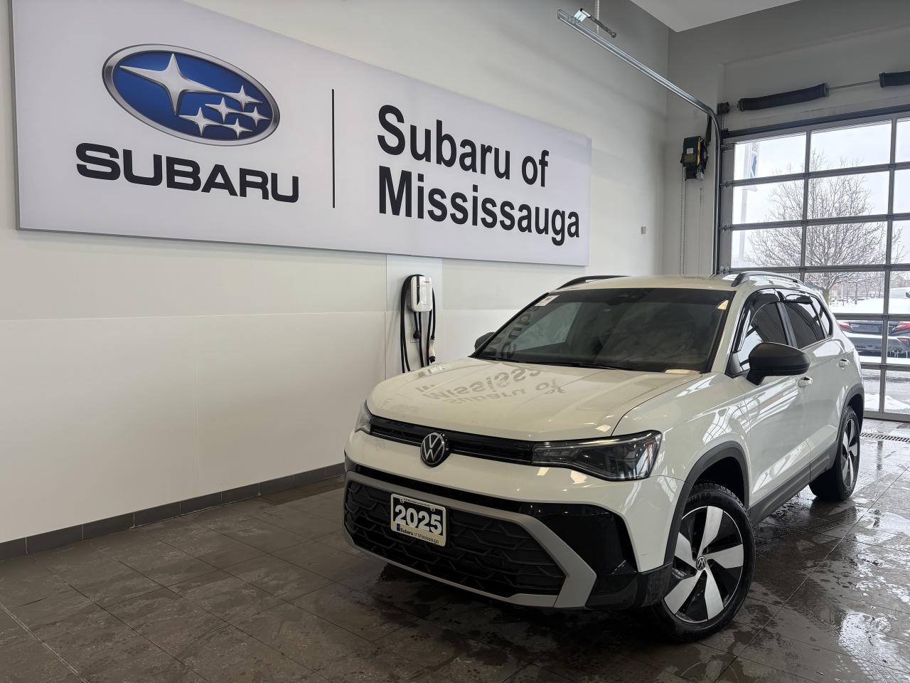 2025 Volkswagen Taos TRENDLINE   1 OWNER   CLEAN CARFAX   APPLE CARPLAY Photo0