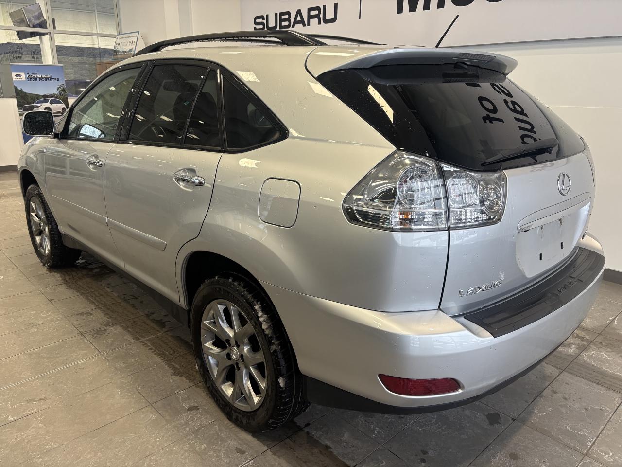 2009 Lexus RX 350 VERY LOW KM   ONE OWNER   CLEAN CARFAX   SOLD ASIS Photo4