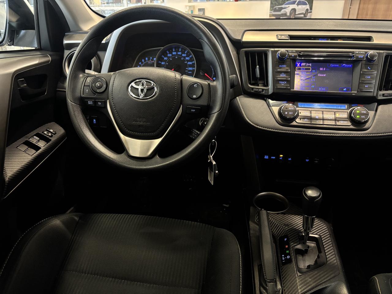 2013 Toyota RAV4 XLE   SUNROOF   HEATED FRONT SEATS   SOLD ASIS Photo