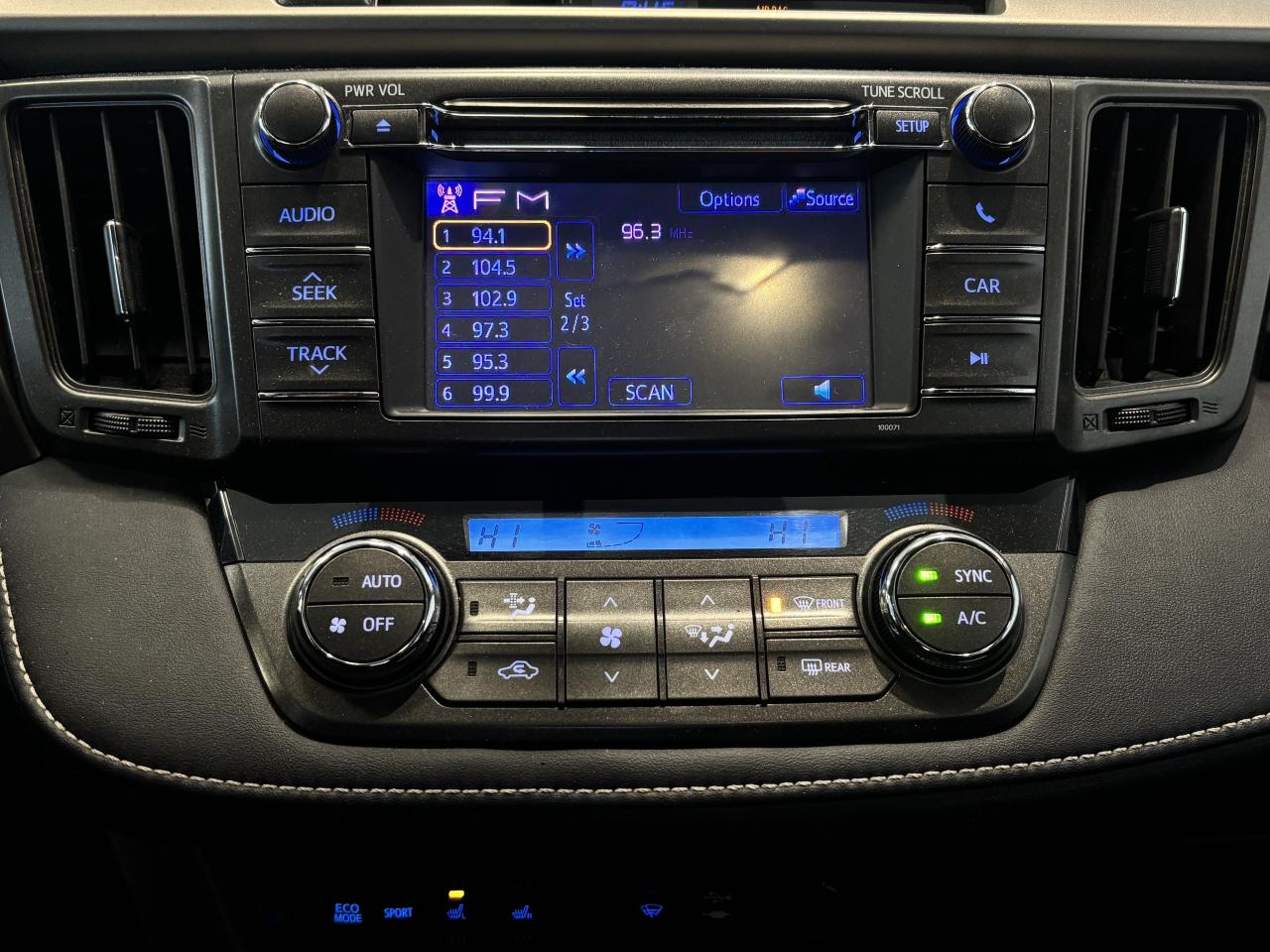 2013 Toyota RAV4 XLE   SUNROOF   HEATED FRONT SEATS   SOLD ASIS Photo