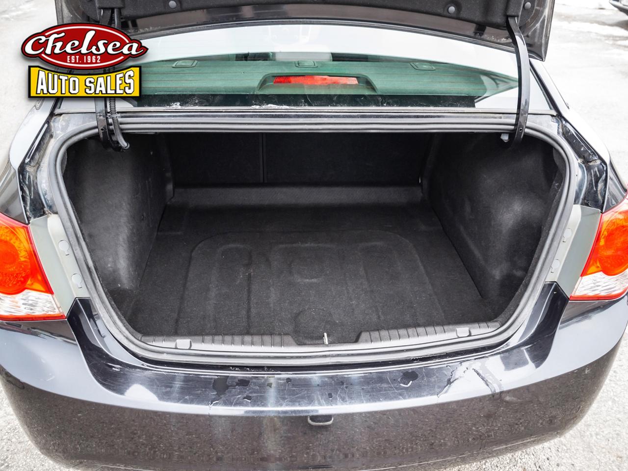 2011 Chevrolet Cruze 2LS Photo