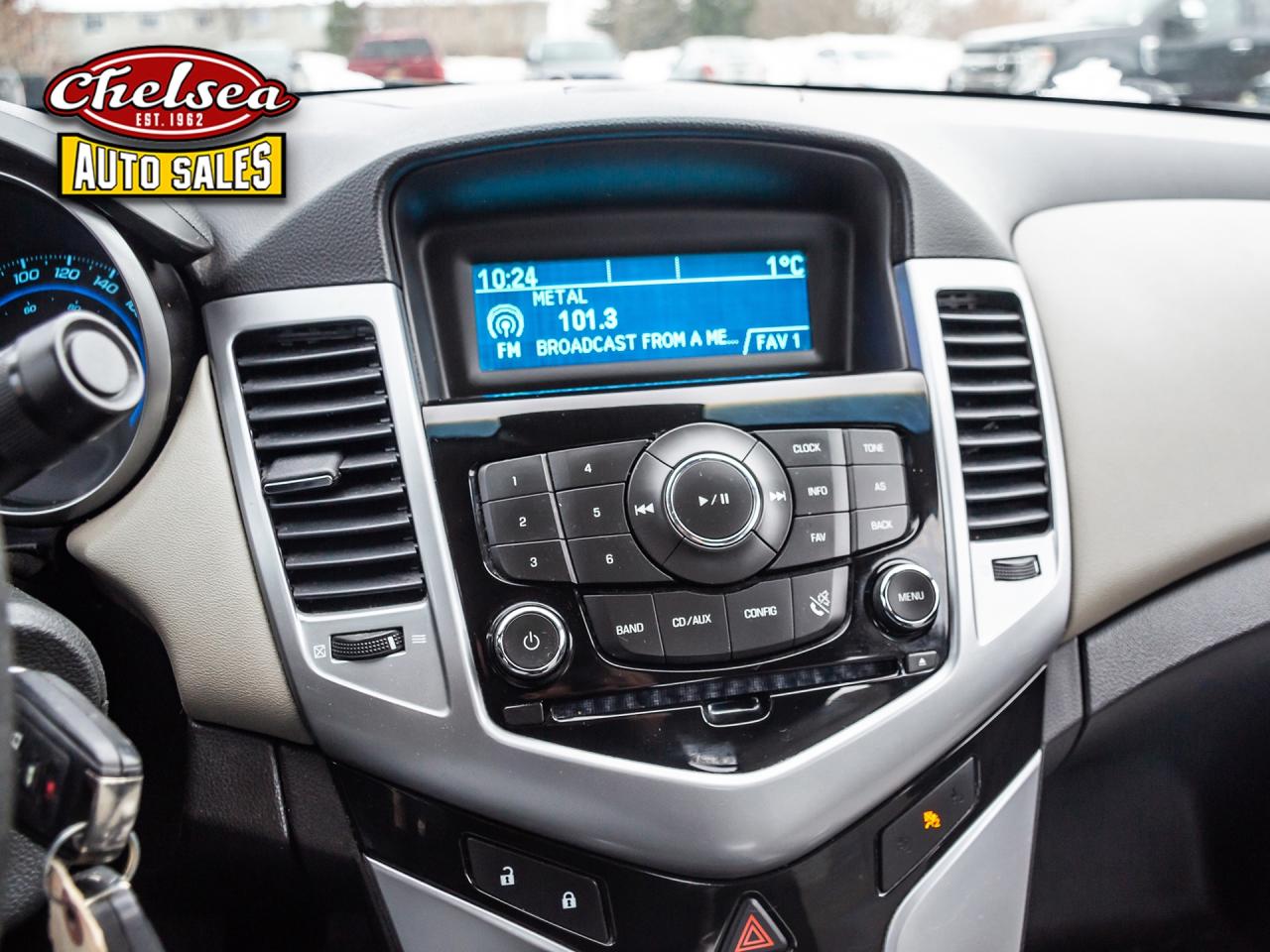 2011 Chevrolet Cruze 2LS Photo