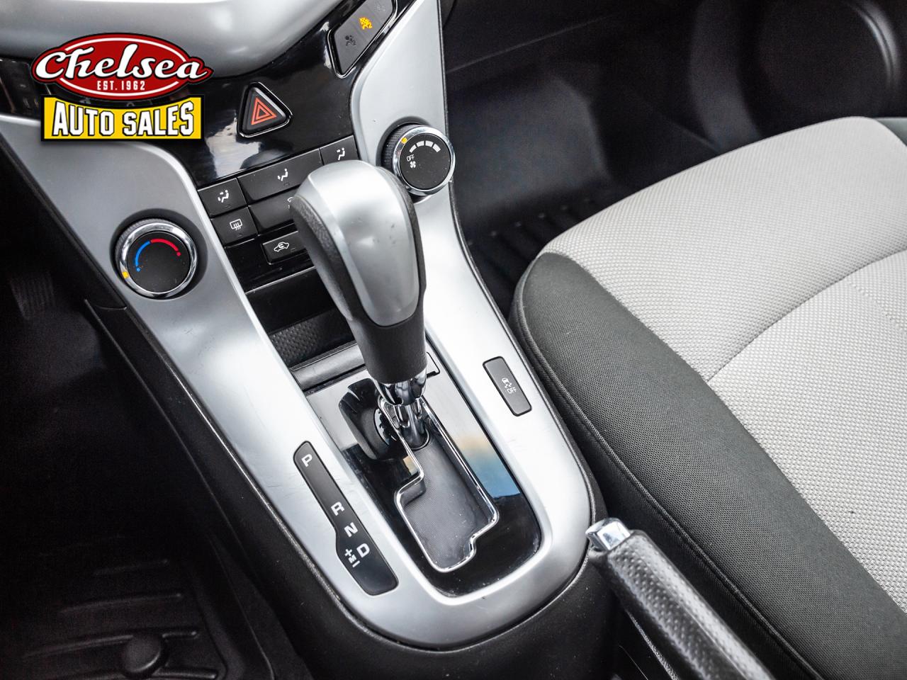 2011 Chevrolet Cruze 2LS Photo