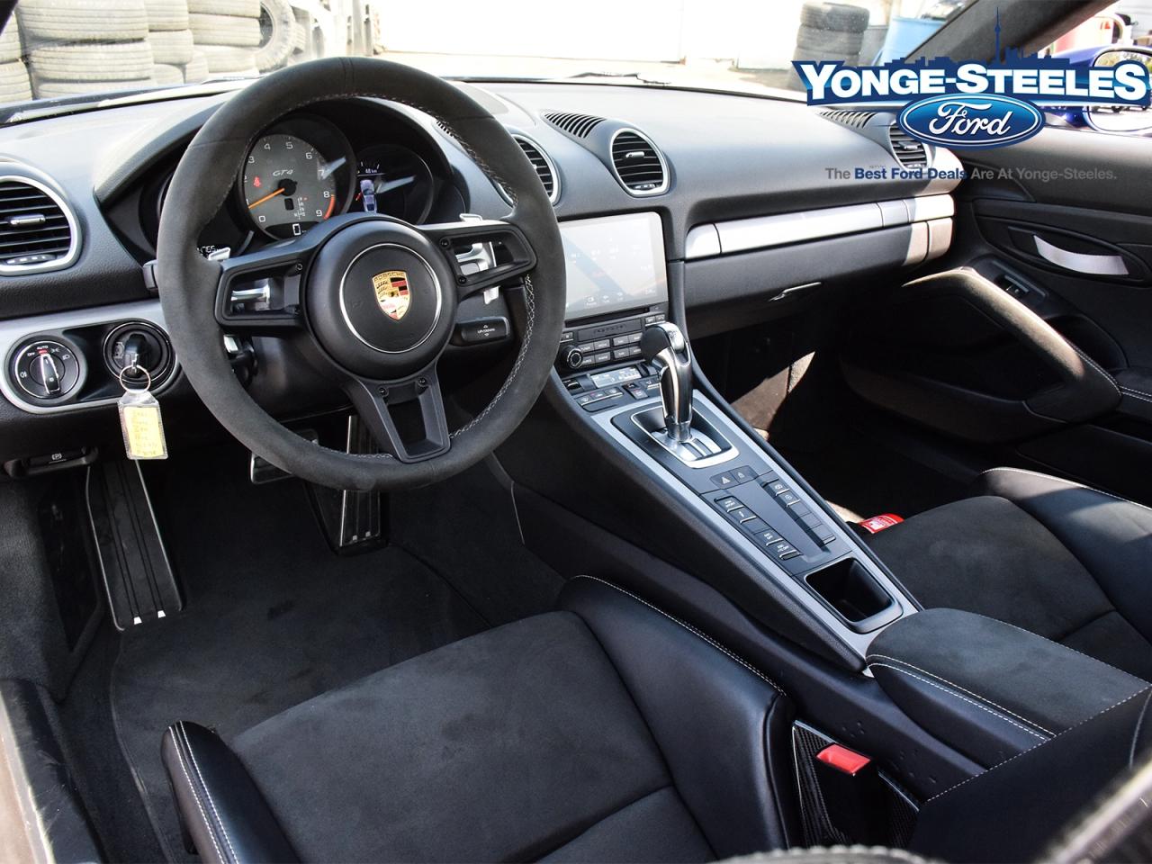 2021 Porsche 718 Cayman GT4 Coupe PDK Photo