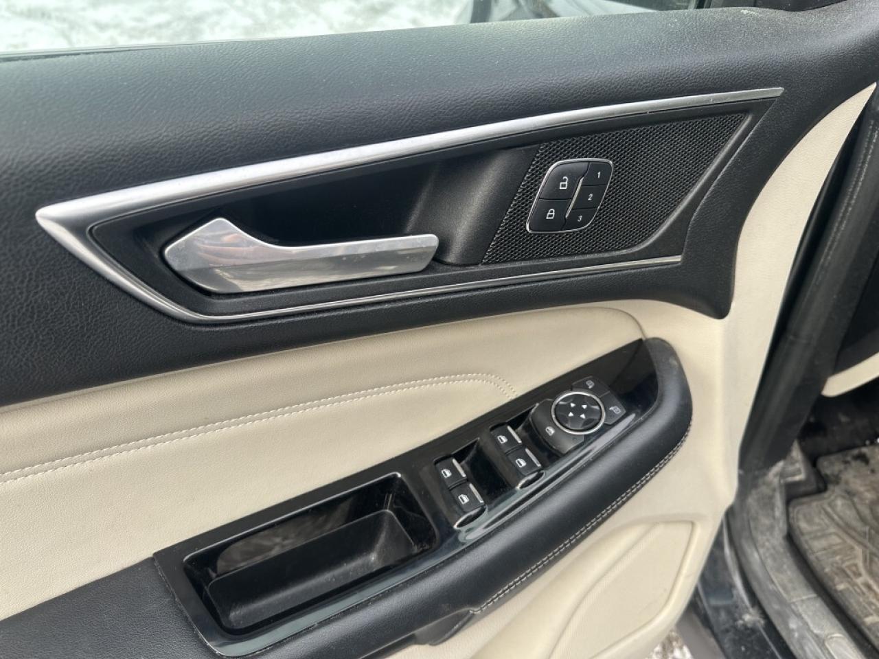 2015 Ford Edge 4DR TITANIUM AWD Photo