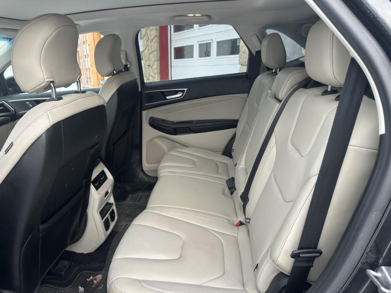 2015 Ford Edge 4DR TITANIUM AWD Photo