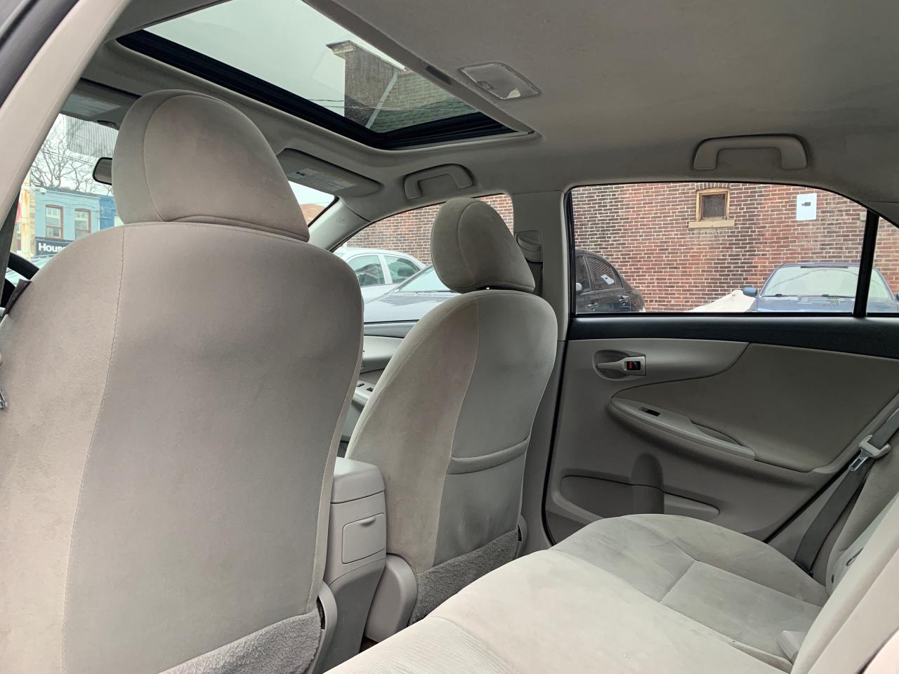 2013 Toyota Corolla 4dr Sdn Auto CE PLUS Photo