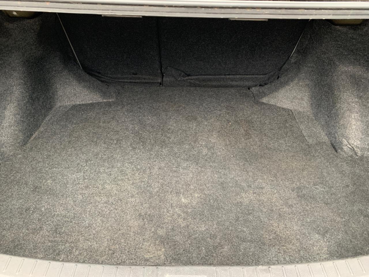 2013 Toyota Corolla 4dr Sdn Auto CE PLUS Photo