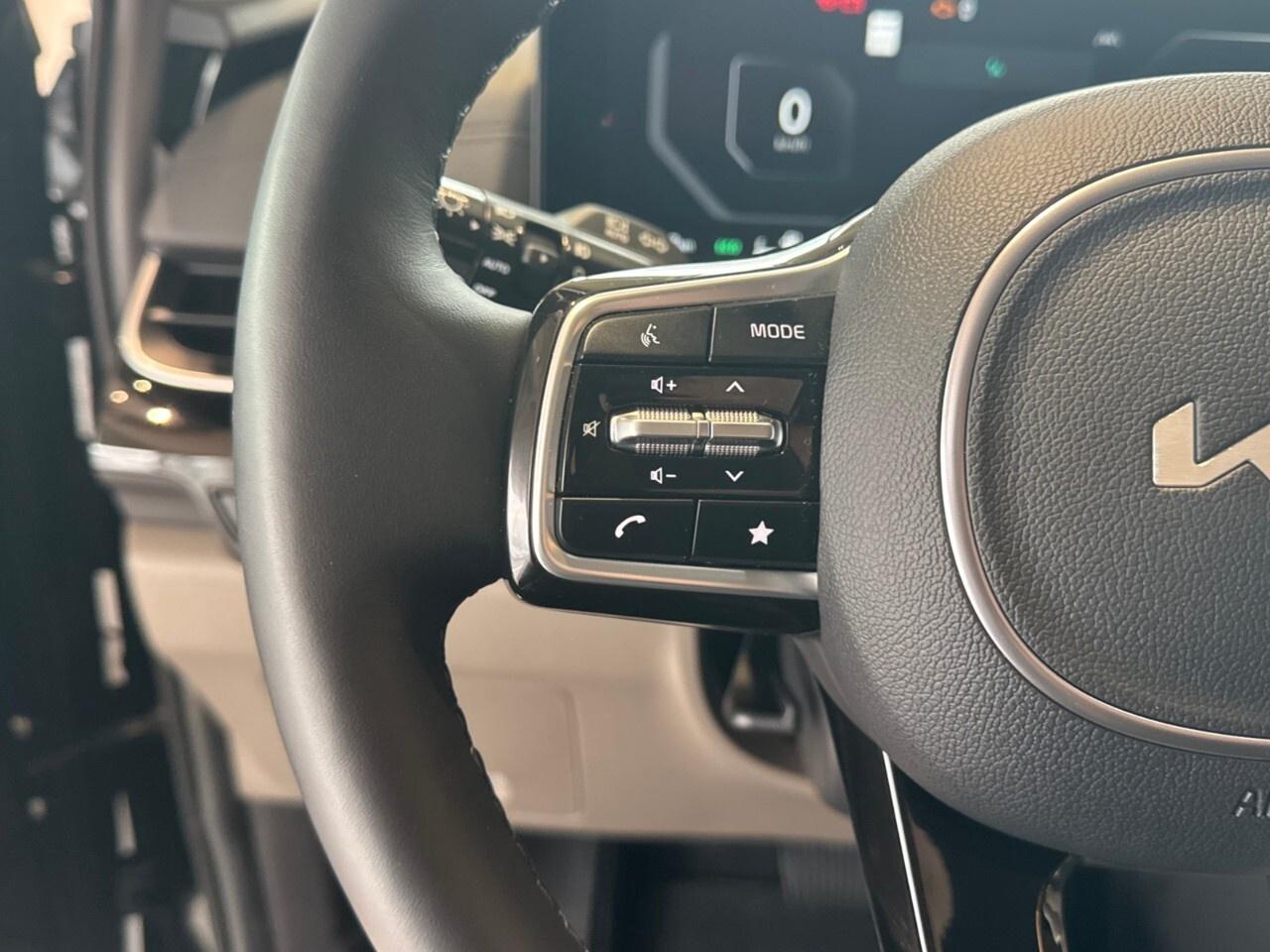 2026 Kia Carnival SX FWD Photo