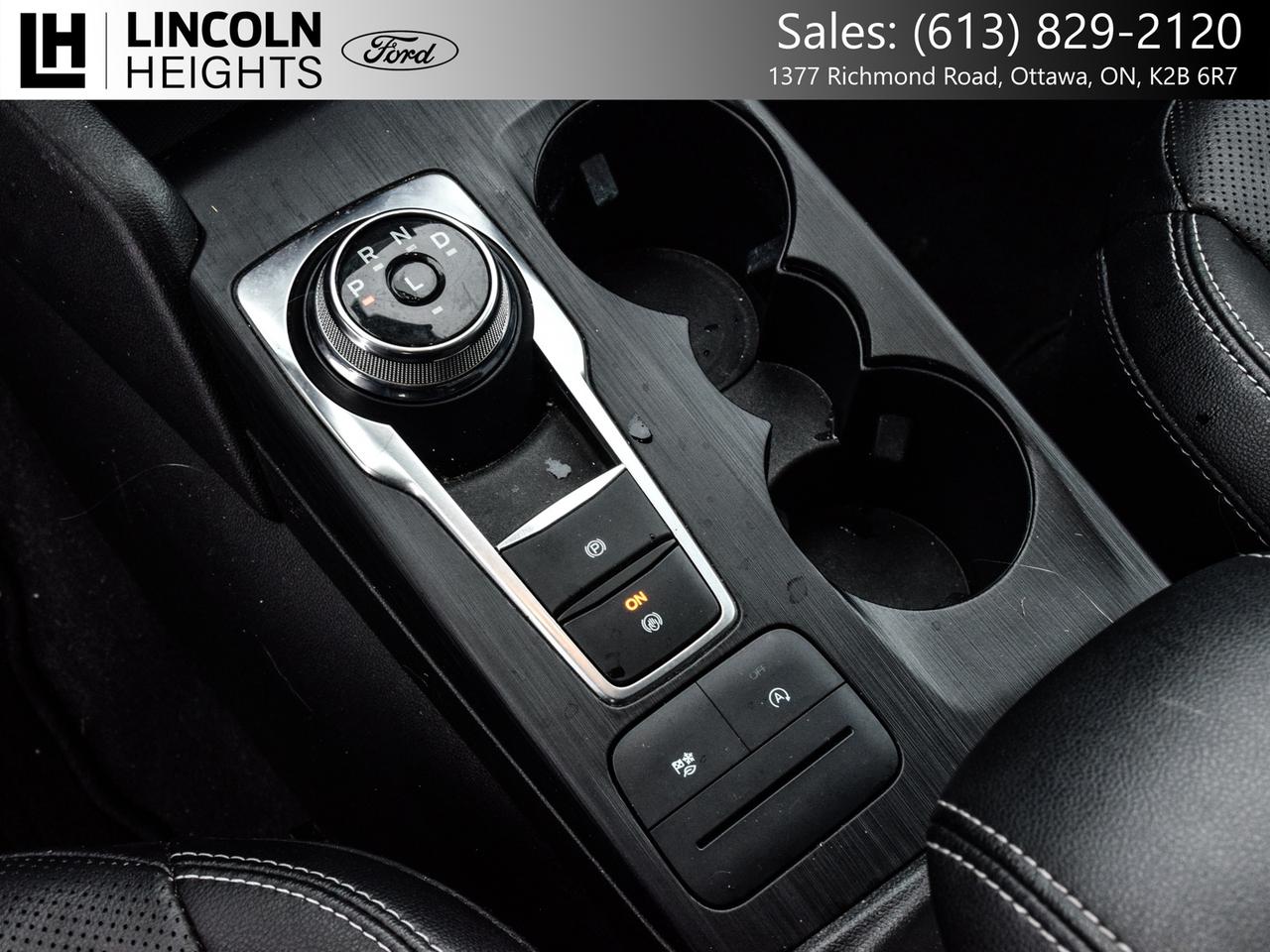 2022 Ford Escape SEL FWD Photo