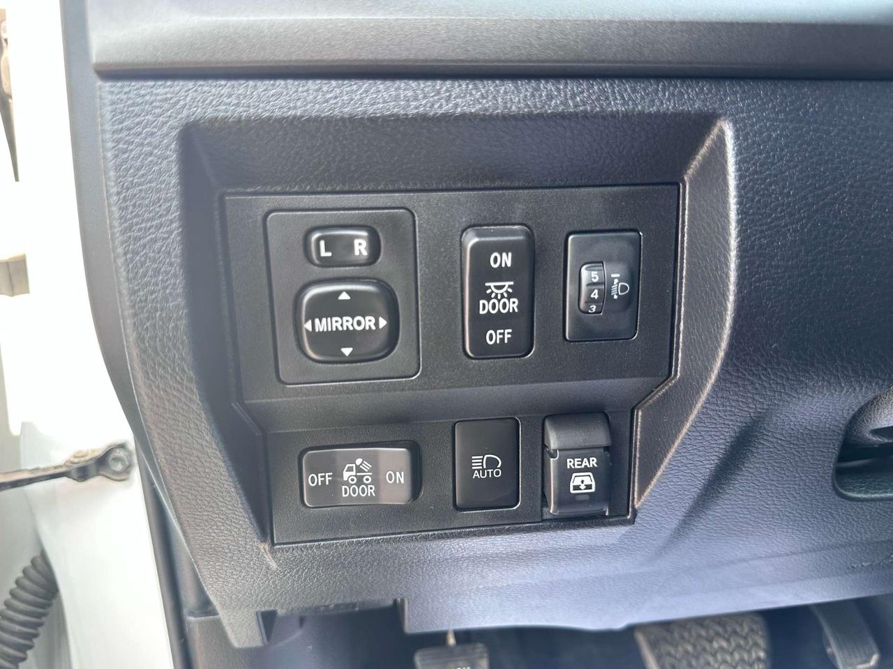 2021 Toyota Tundra 4x4 Crewmax SR5 ~ NO ACCIDENTS ~ CERTIFIED Photo