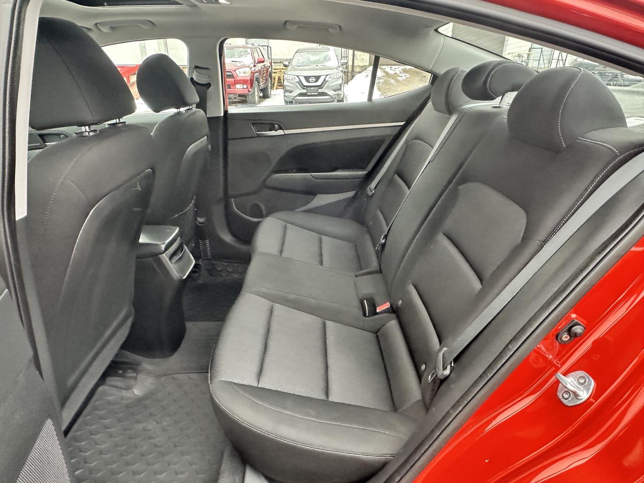 2018 Hyundai Elantra GL SE ~ SUNROOF ~ CARPLAY ~ CERTIFIED Photo