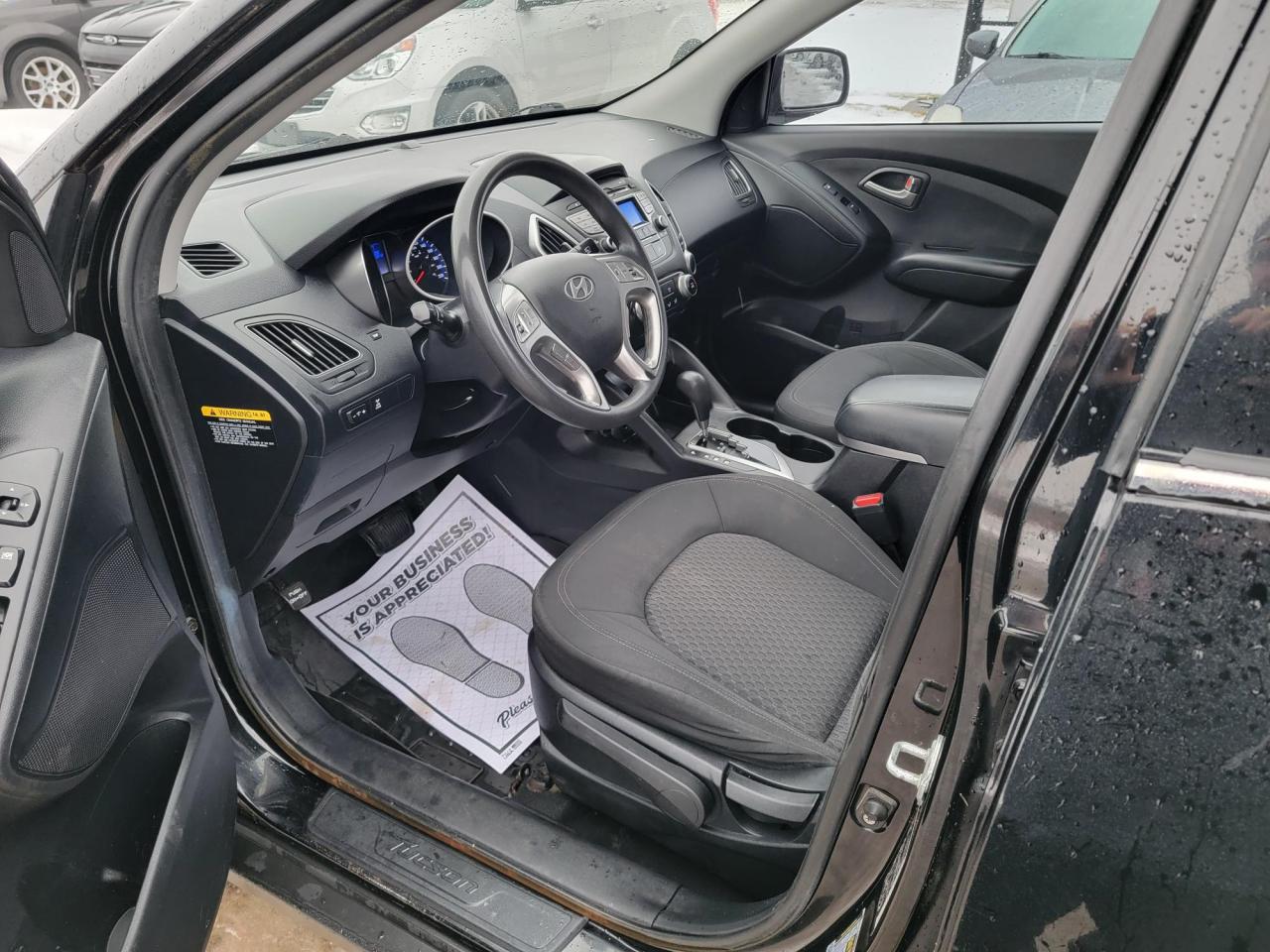 2010 Hyundai Tucson AWD GL Photo4