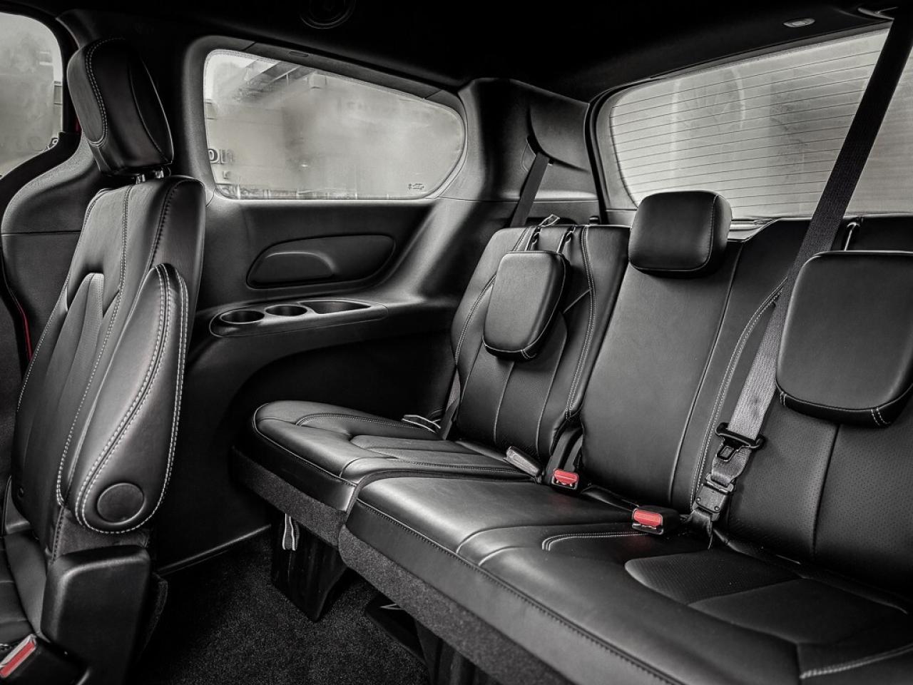 2025 Chrysler Grand Caravan SXT   PWR DOORS   HEATED SEATS   CARPLAY   ADAPTIV Photo