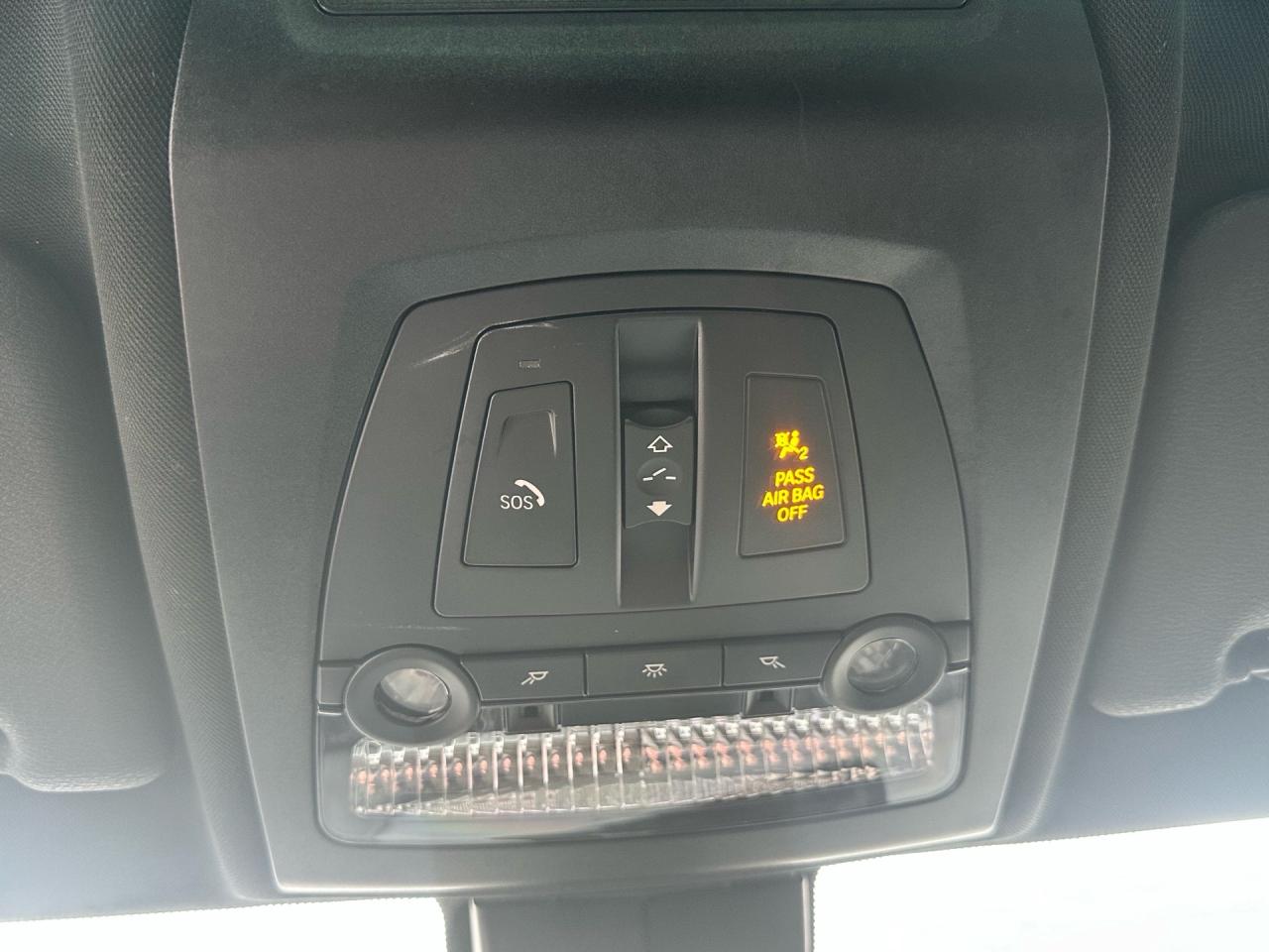 2017 BMW X3 xDrive28i ~ LOW KM ~ SAFETY INCLUDED Photo