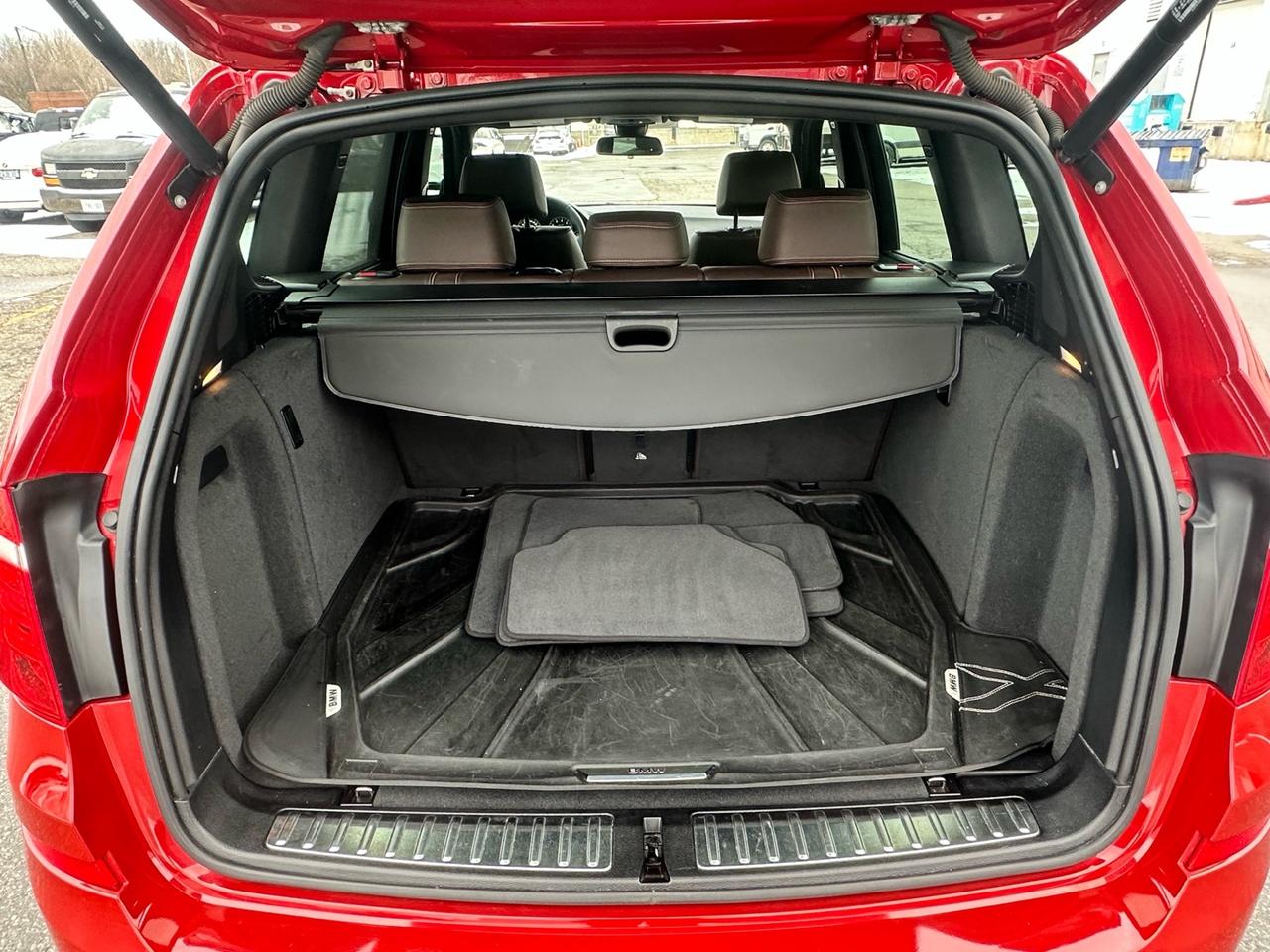 2017 BMW X3 xDrive28i ~ LOW KM ~ SAFETY INCLUDED Photo