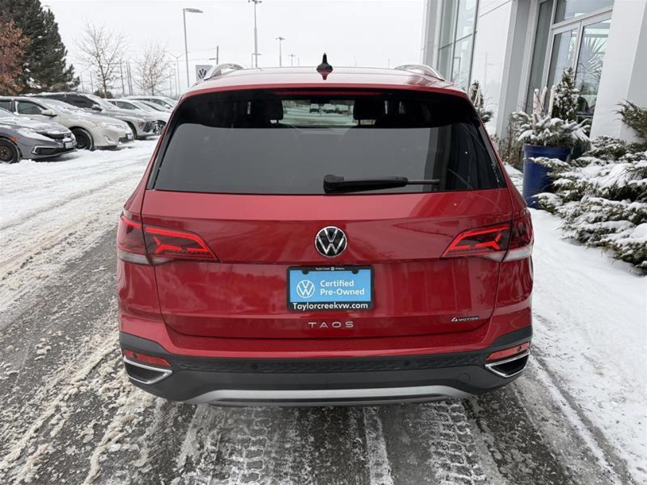 2023 Volkswagen Taos Highline 1.5T 7sp at DSG w/ Tip 4M EOP Photo