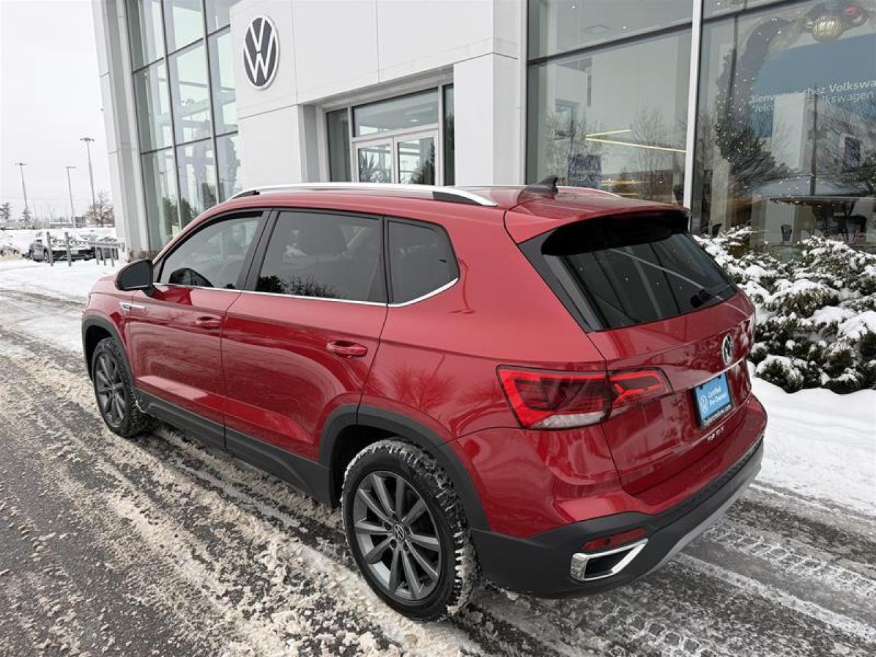 2023 Volkswagen Taos Highline 1.5T 7sp at DSG w/ Tip 4M EOP Photo