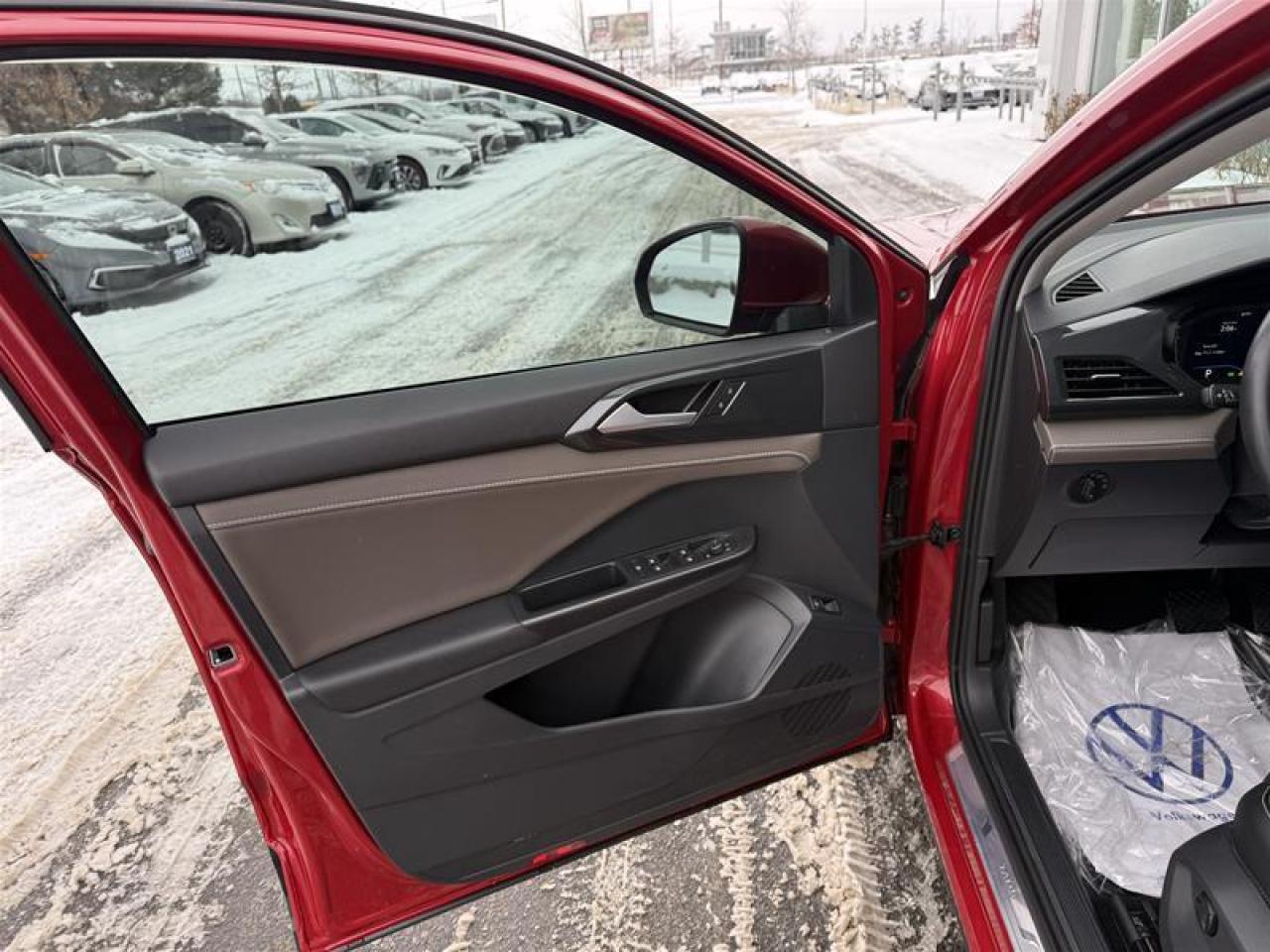 2023 Volkswagen Taos Highline 1.5T 7sp at DSG w/ Tip 4M EOP Photo