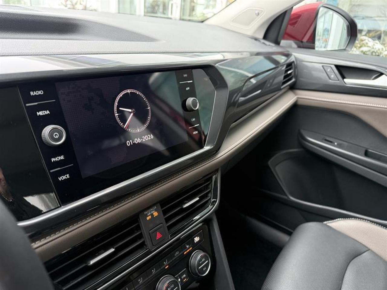 2023 Volkswagen Taos Highline 1.5T 7sp at DSG w/ Tip 4M EOP Photo