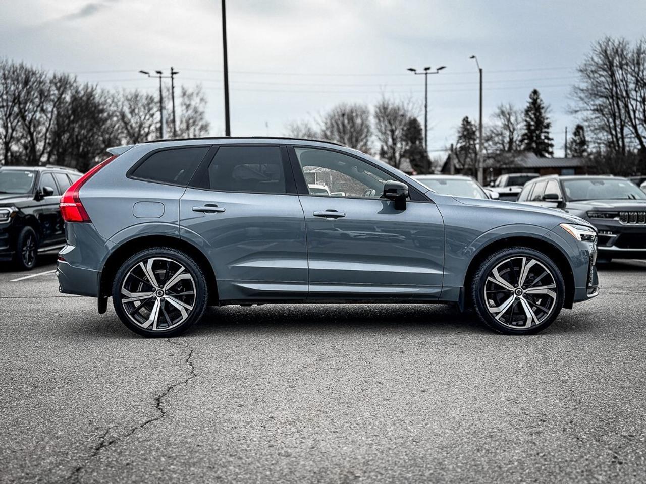 2022 Volvo XC60 B6 R-Design   B6 R-DESIGN   PANO ROOF   NAV   BLIN Photo