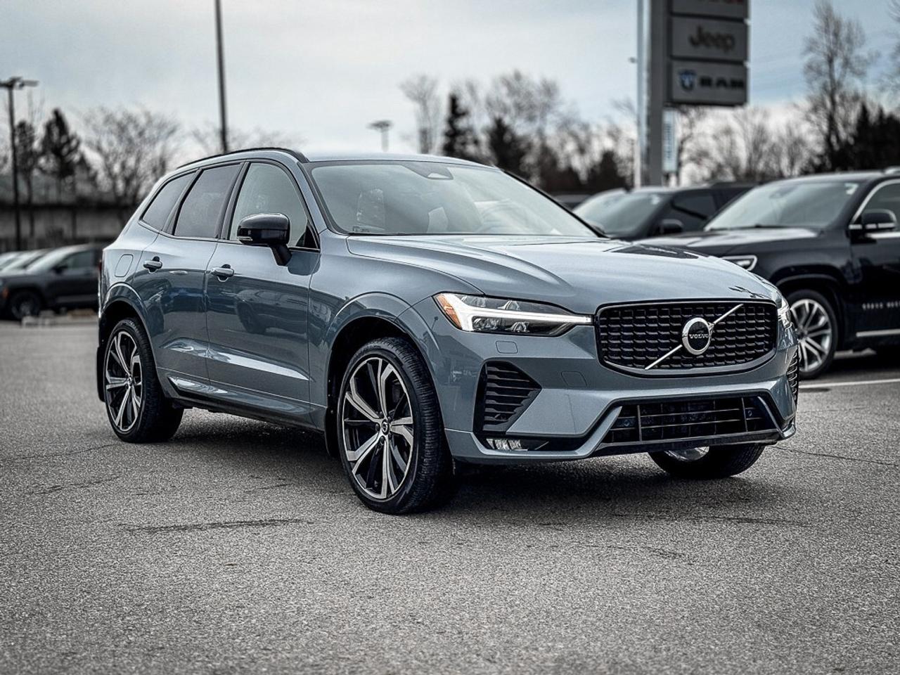 2022 Volvo XC60 B6 R-Design   B6 R-DESIGN   PANO ROOF   NAV   BLIN Photo2