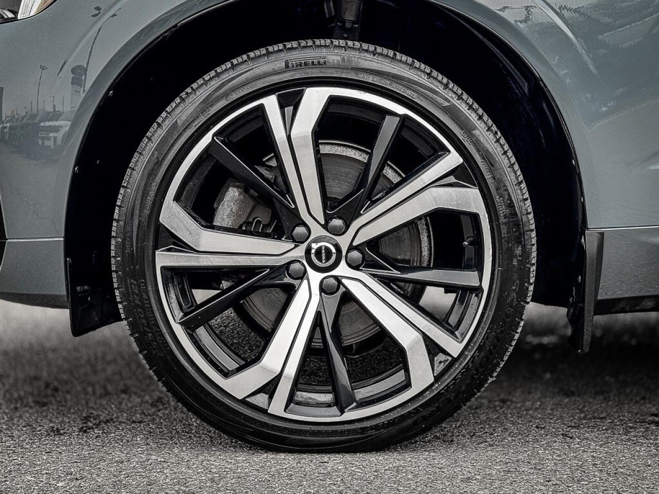 2022 Volvo XC60 B6 R-Design   B6 R-DESIGN   PANO ROOF   NAV   BLIN Photo