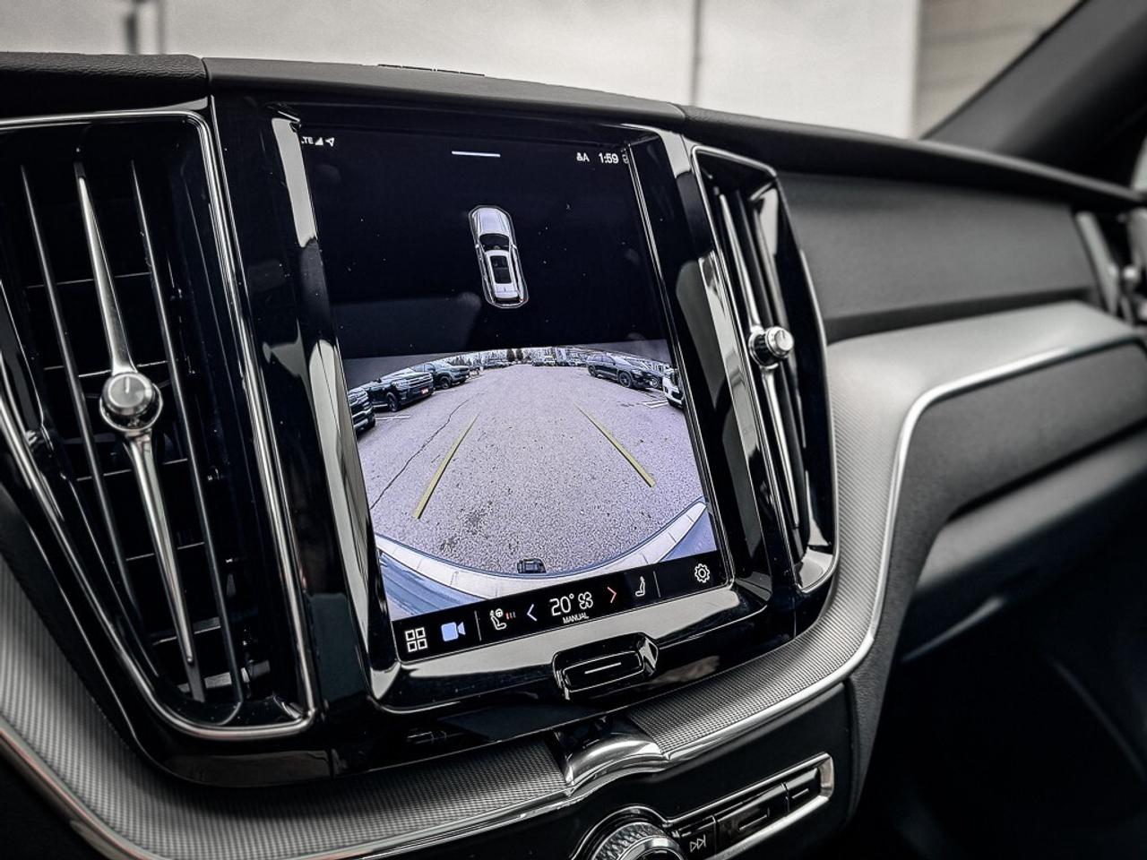 2022 Volvo XC60 B6 R-Design   B6 R-DESIGN   PANO ROOF   NAV   BLIN Photo