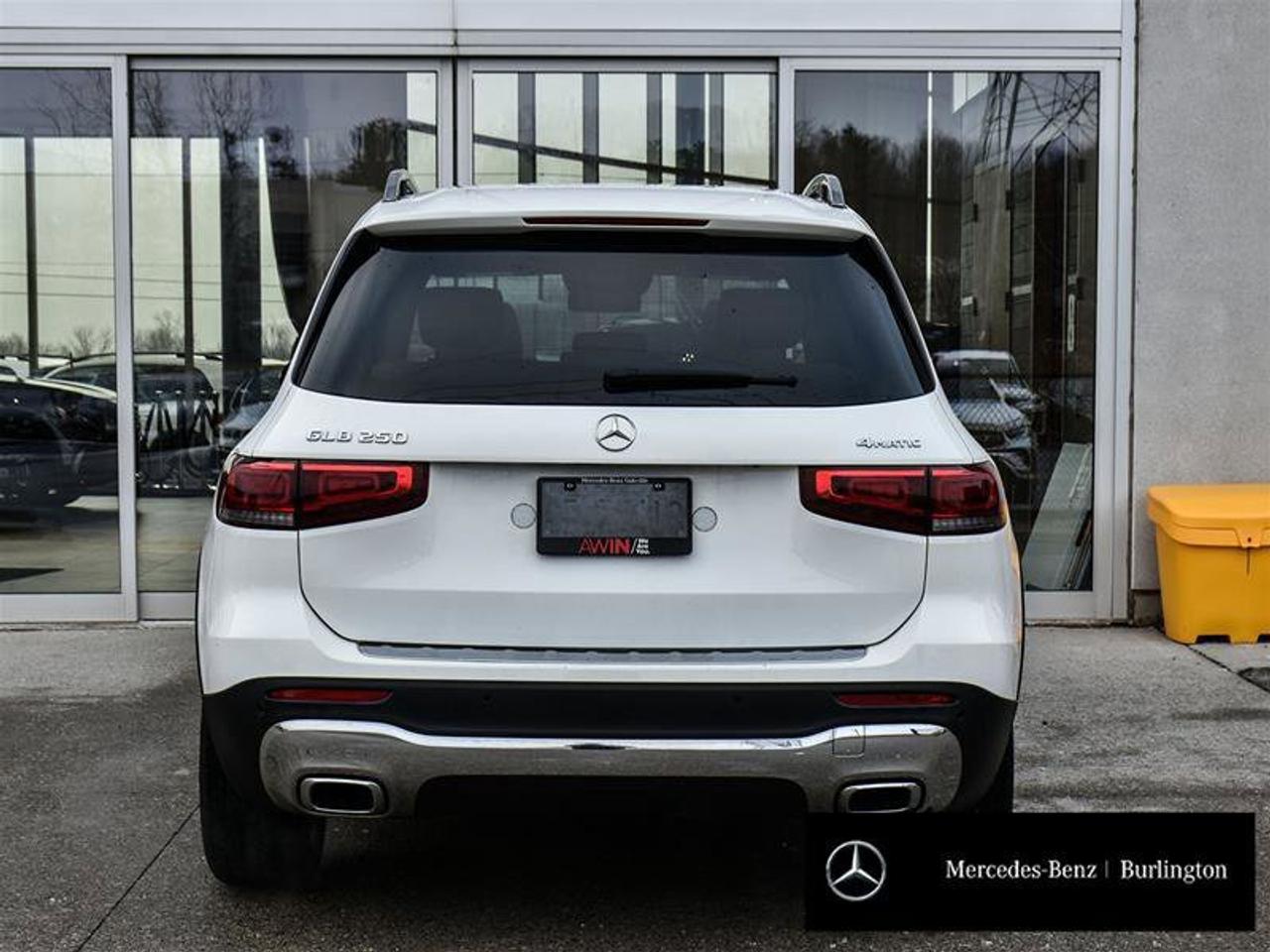 2022 Mercedes-Benz GLB GLB 250 Photo