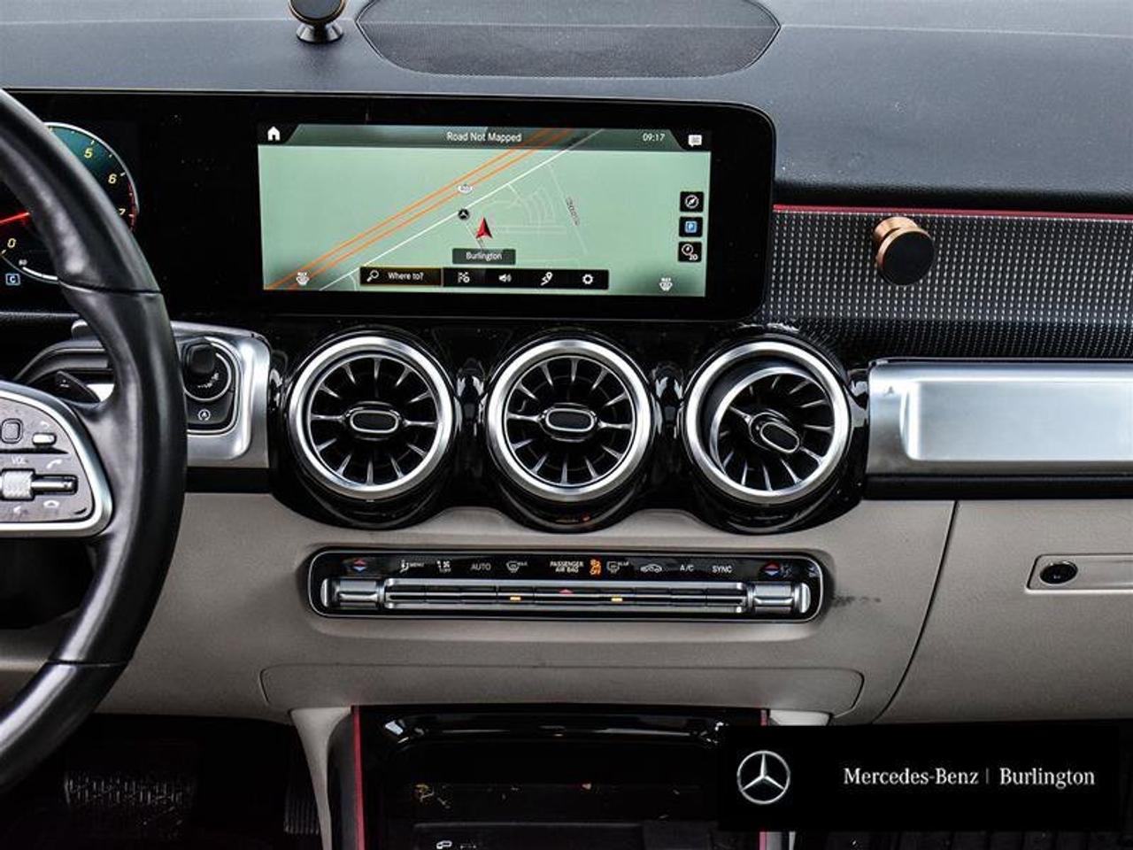 2022 Mercedes-Benz GLB GLB 250 Photo