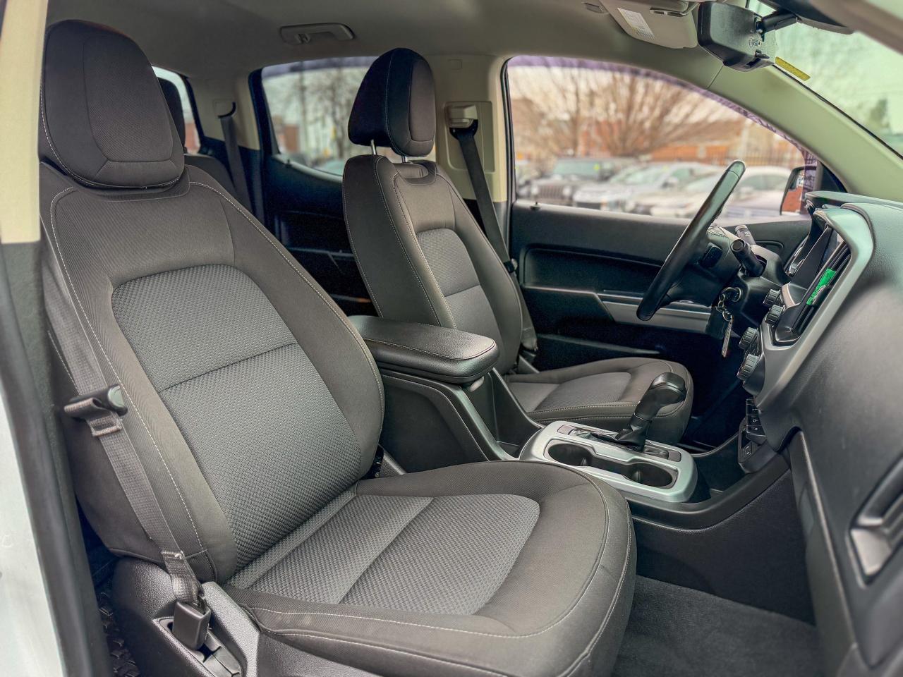 2020 Chevrolet Colorado LT-RST Edition/4WD/CREW CAB/REMOTE/CAMERA/3.6L/ Photo