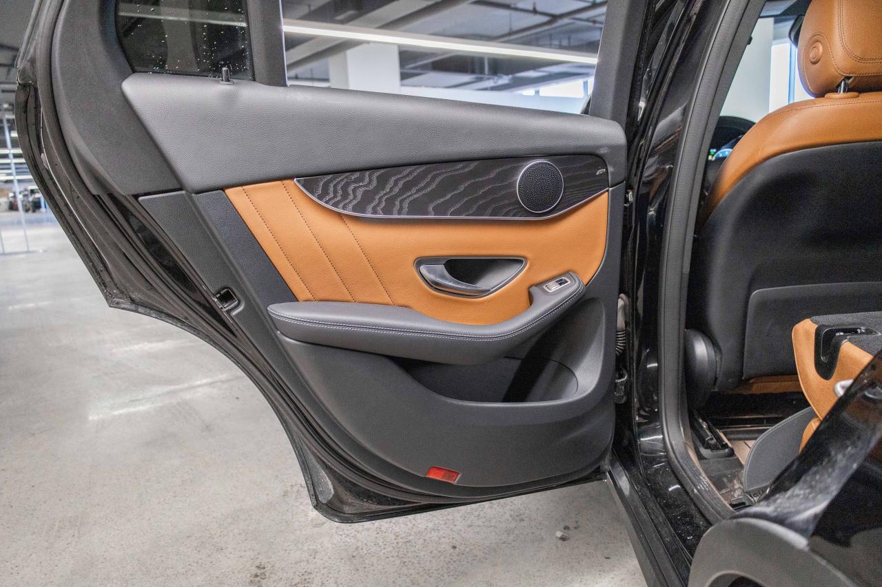 2021 Mercedes-Benz GLC 4matic Safety Certified Welcome Trades Photo