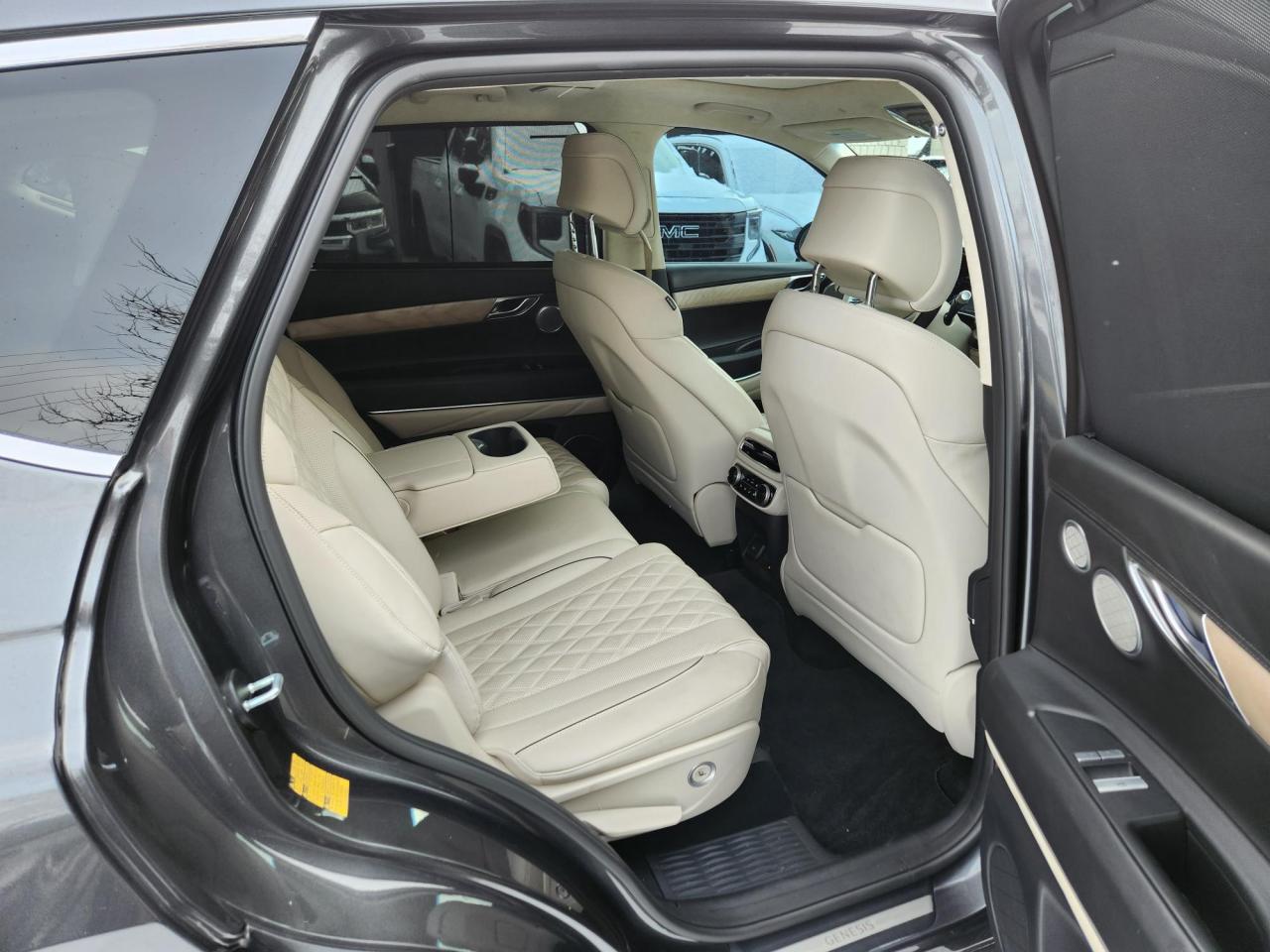 2022 Genesis GV80 3.5T PRESTIGE, 4 NEW TIRES,7 PASSENGER,REMOTE PARK Photo