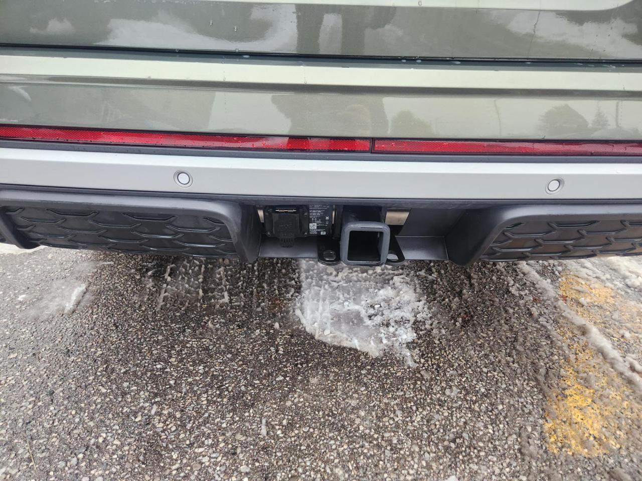 2024 Volkswagen Atlas PEAK EDITION, PANOROOF PKG, CARPLAY,REMOTE STARTER Photo