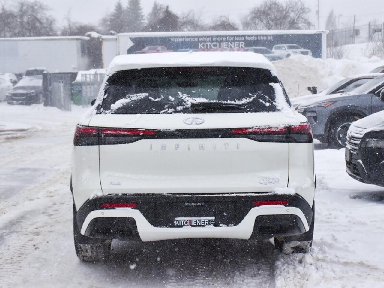 2025 Infiniti QX60 LUXE AWD-360 Camera  Navi  Roof  Leather  7 Seater Photo3