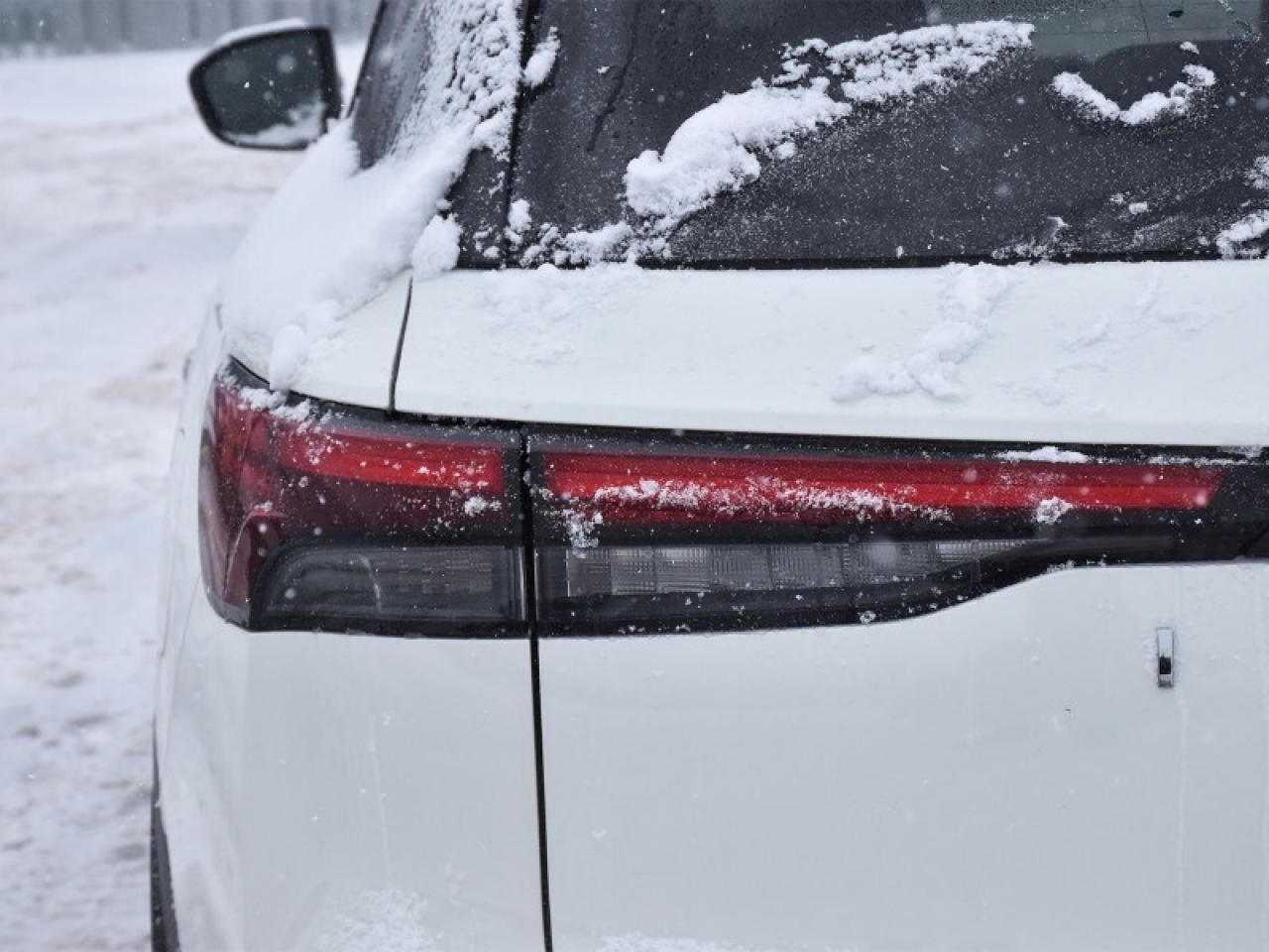 2025 Infiniti QX60 LUXE AWD-360 Camera  Navi  Roof  Leather  7 Seater Photo