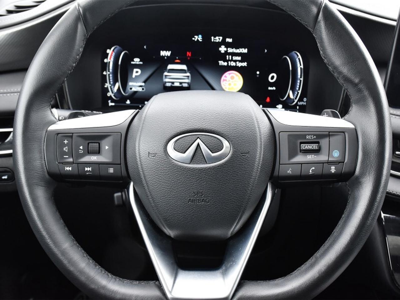 2025 Infiniti QX60 LUXE AWD-360 Camera  Navi  Roof  Leather  7 Seater Photo