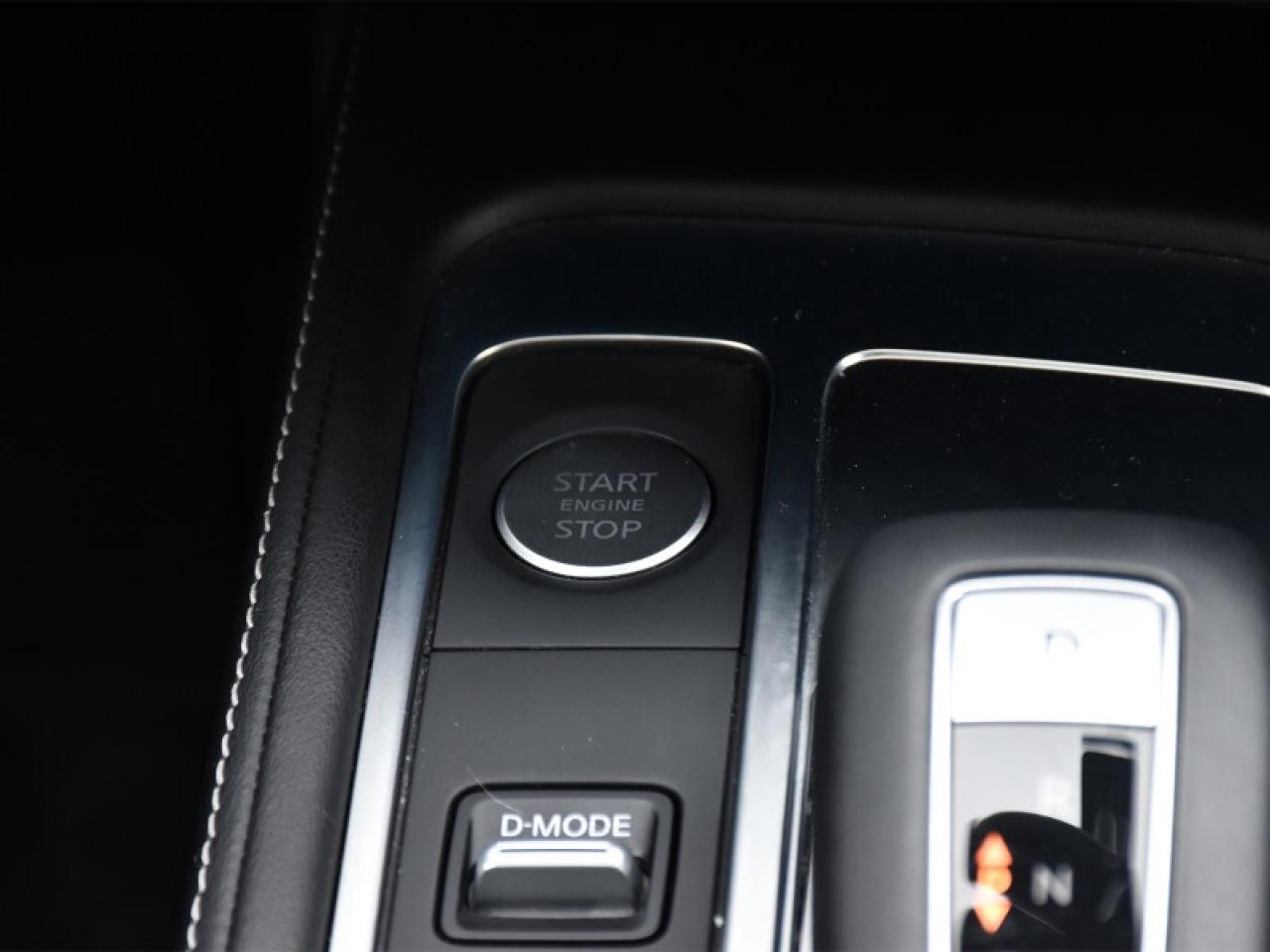 2025 Infiniti QX60 LUXE AWD-360 Camera  Navi  Roof  Leather  7 Seater Photo