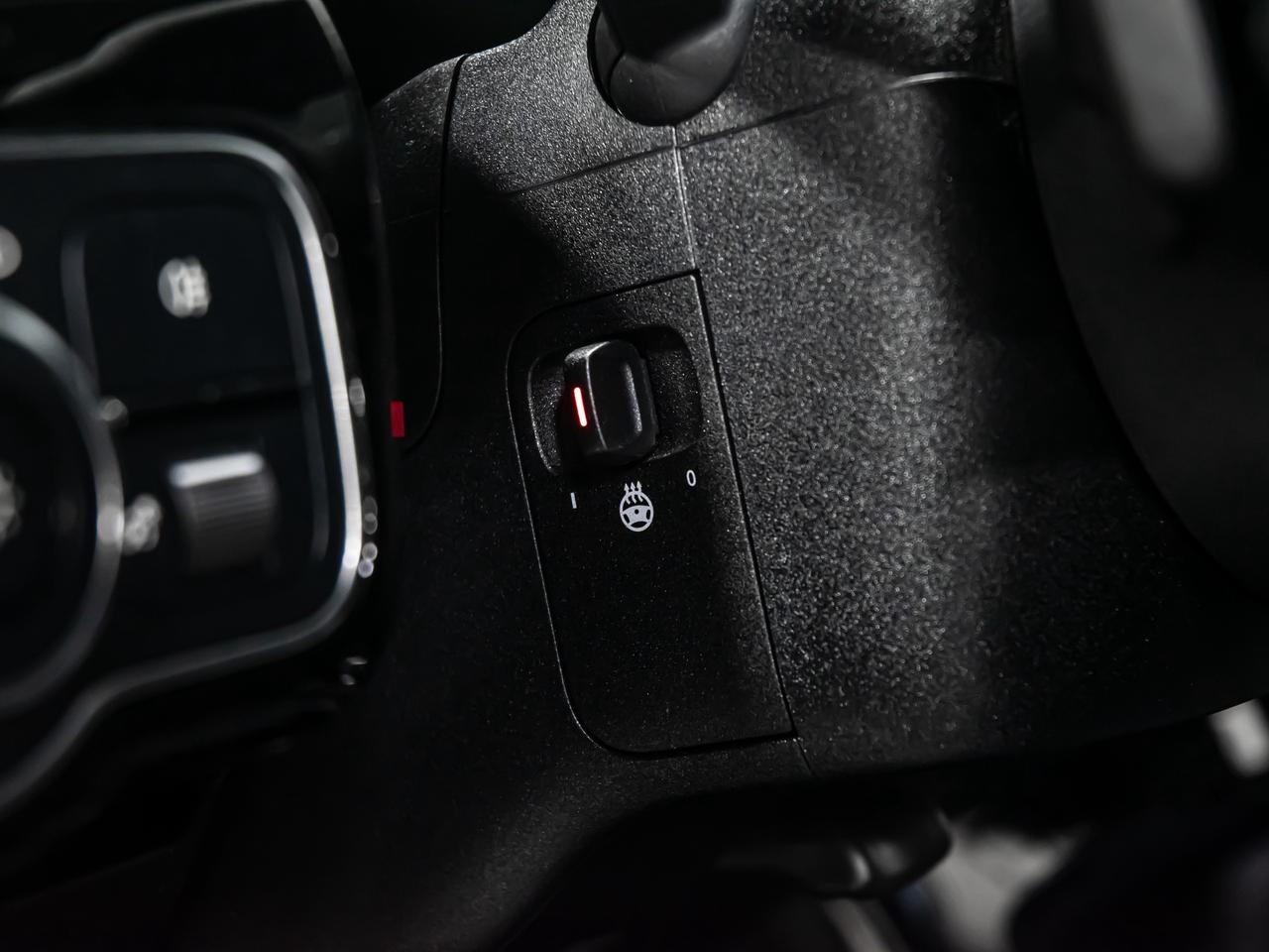 2022 Mercedes-Benz A-Class A 250 4MATIC AMG PKG NIGHHT PKG BLIND SPOT Photo