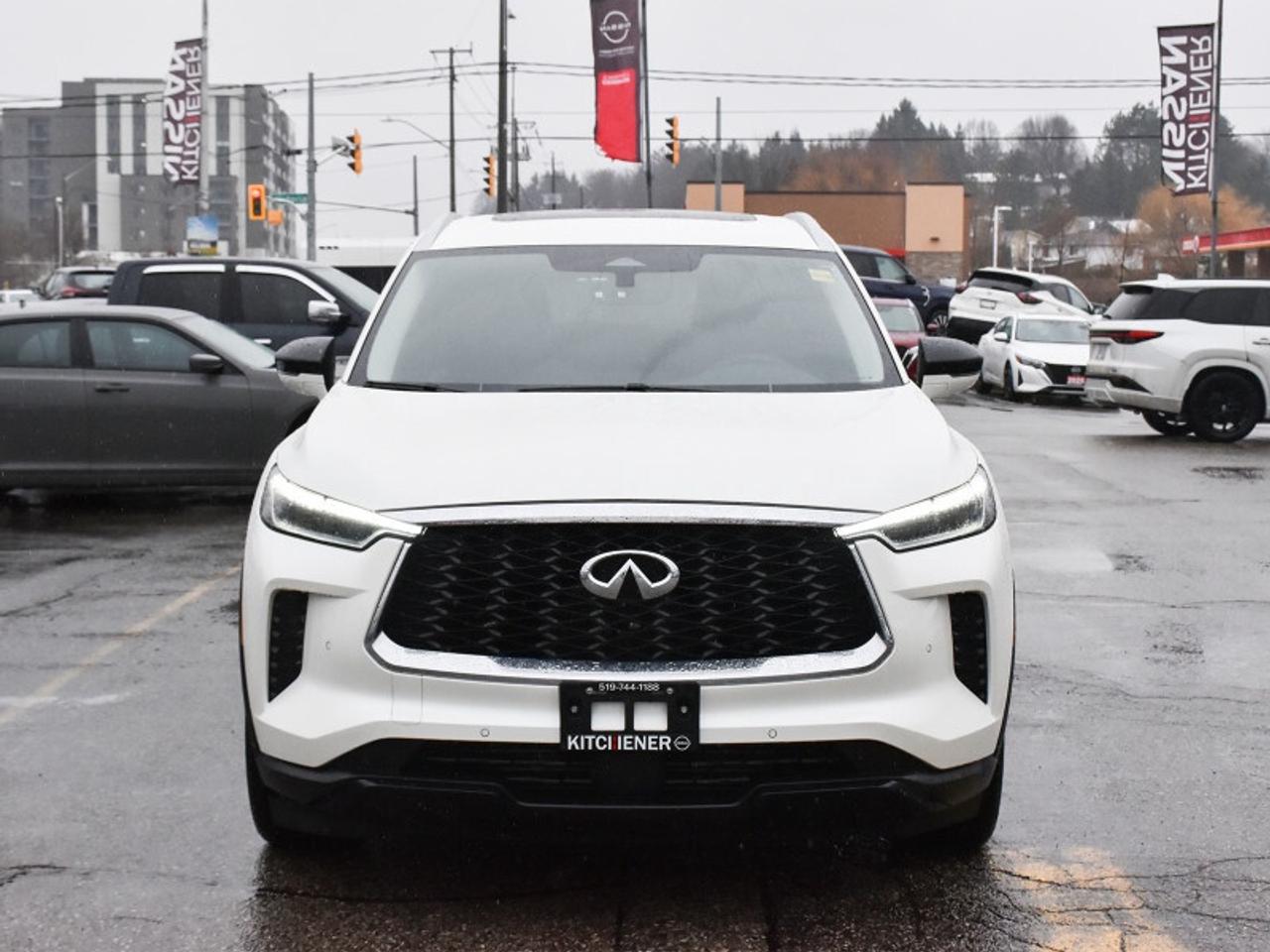 2025 Infiniti QX60 LUXE AWD-360 Camera  Navi  Roof  Leather  7 Seater Photo