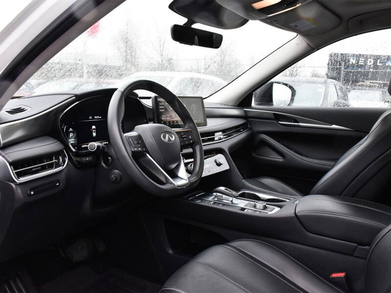 2025 Infiniti QX60 LUXE AWD-360 Camera  Navi  Roof  Leather  7 Seater Photo