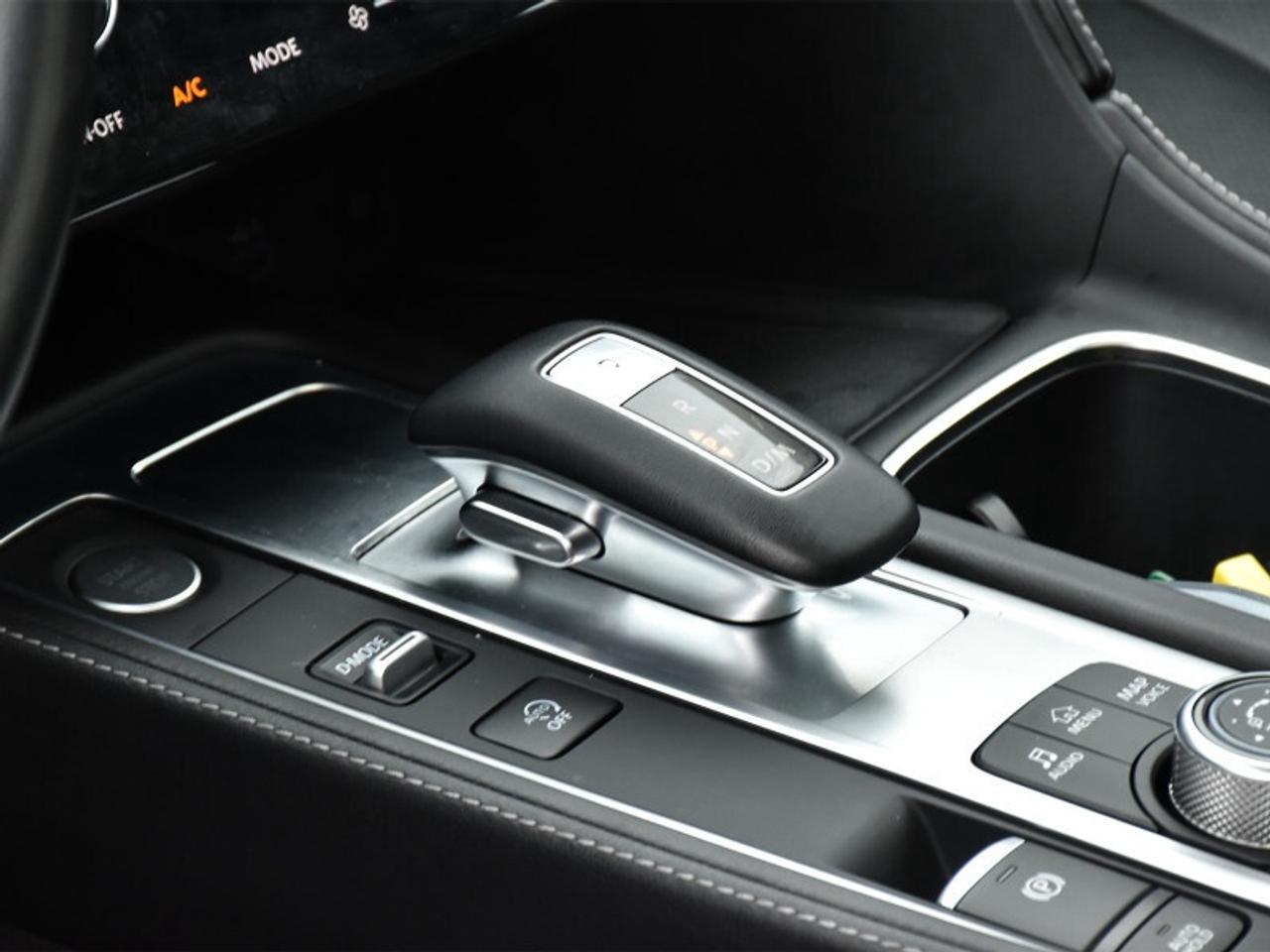 2025 Infiniti QX60 LUXE AWD-360 Camera  Navi  Roof  Leather  7 Seater Photo