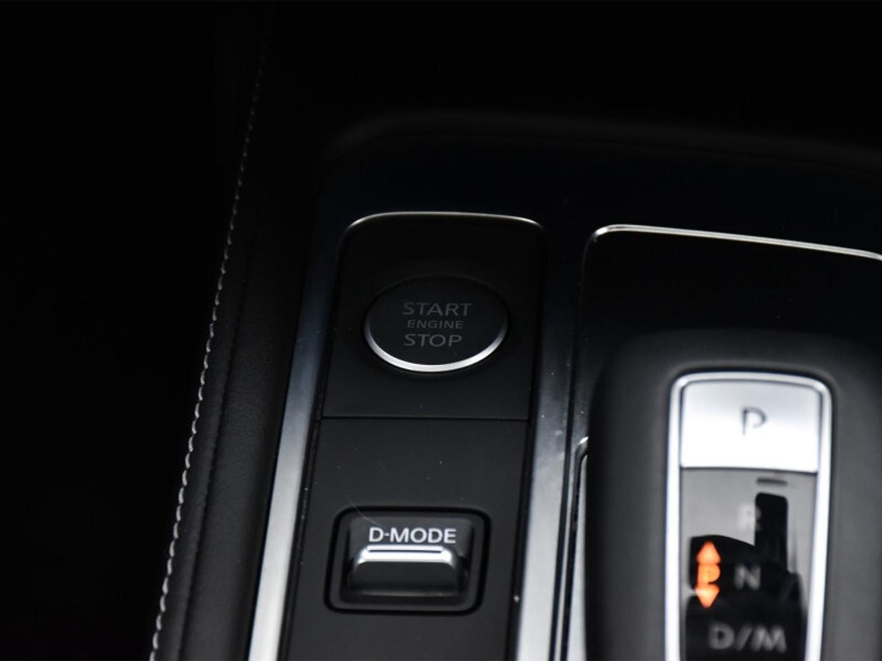 2025 Infiniti QX60 LUXE AWD-360 Camera  Navi  Roof  Leather  7 Seater Photo