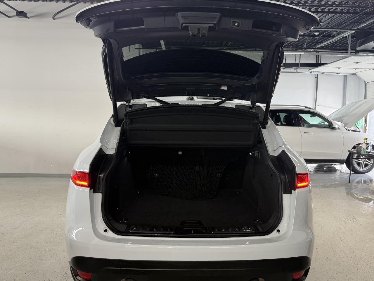 2020 Jaguar F-PACE No Accident l 30T l Prestige l AWD l 2.0 l 4Cyl Photo