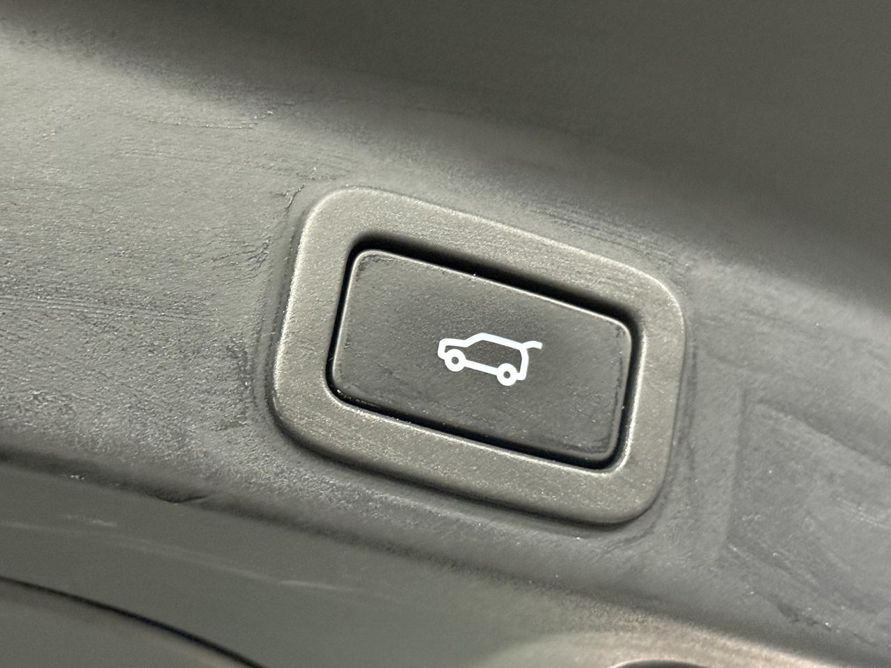 2020 Jaguar F-PACE No Accident l 30T l Prestige l AWD l 2.0 l 4Cyl Photo