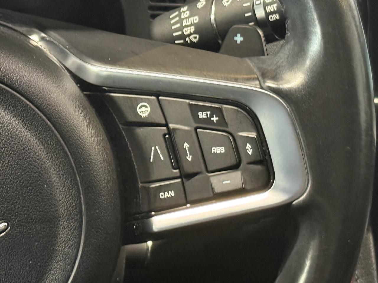 2020 Jaguar F-PACE No Accident l 30T l Prestige l AWD l 2.0 l 4Cyl Photo