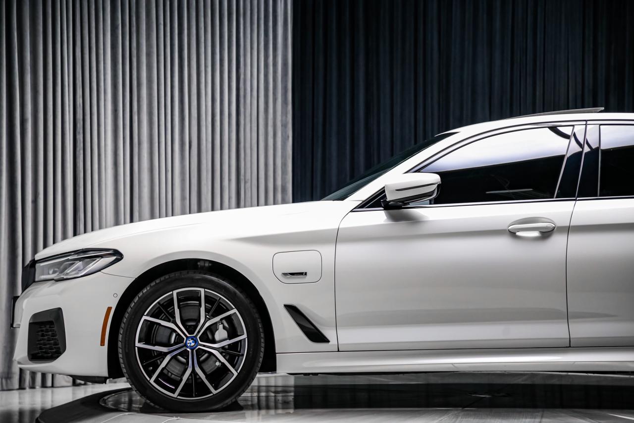 2022 BMW 5 Series 530e xDrive PLUG-IN HYBRID M-SPORT  NAV CAM HUD Photo