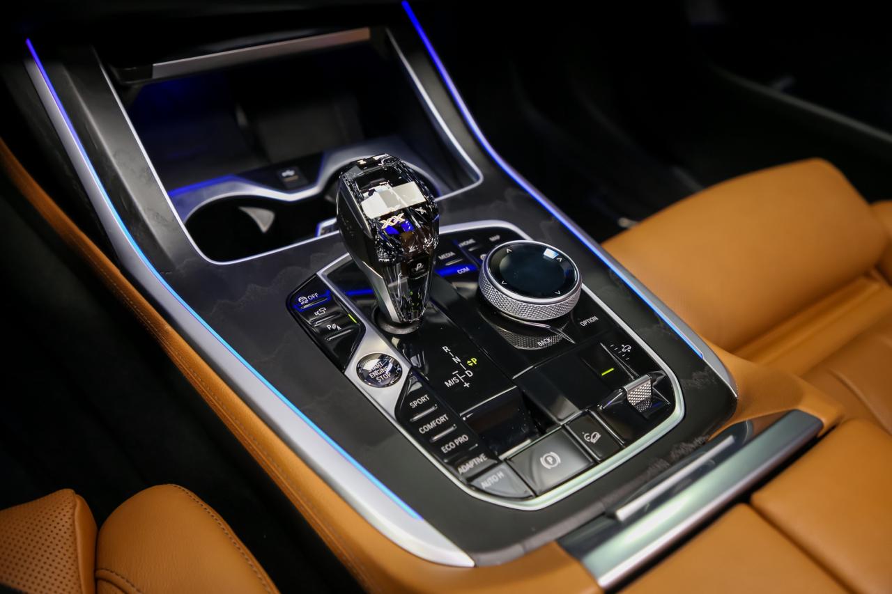 2022 BMW X7 XDrive40i PREMIUM ENHANCED M-SPORT ADAPTVCRZ 6PASS Photo