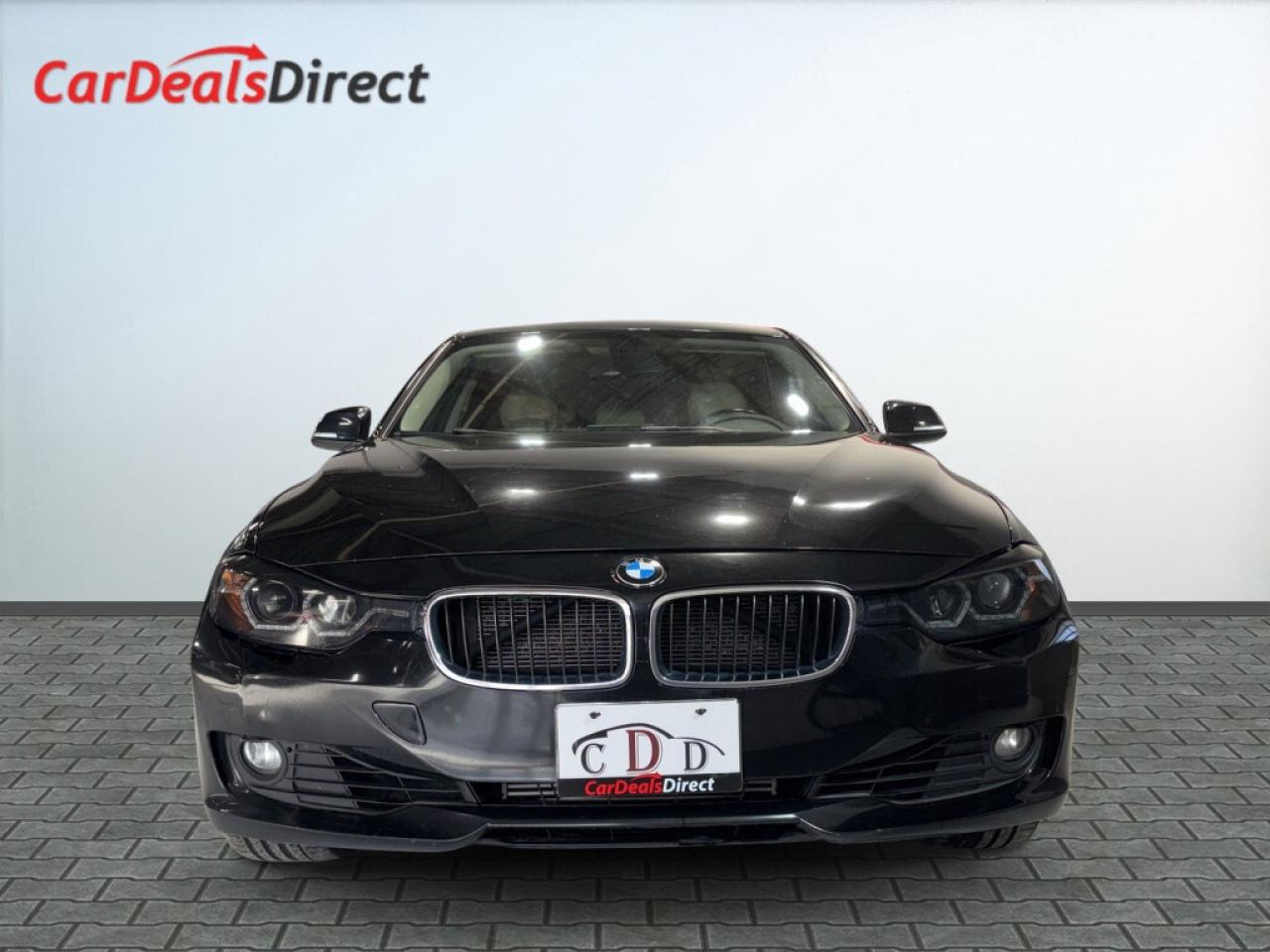 2013 BMW 328 i xDrive AWD/Leather/Sunroof/Heated Seats/ B Senso Photo